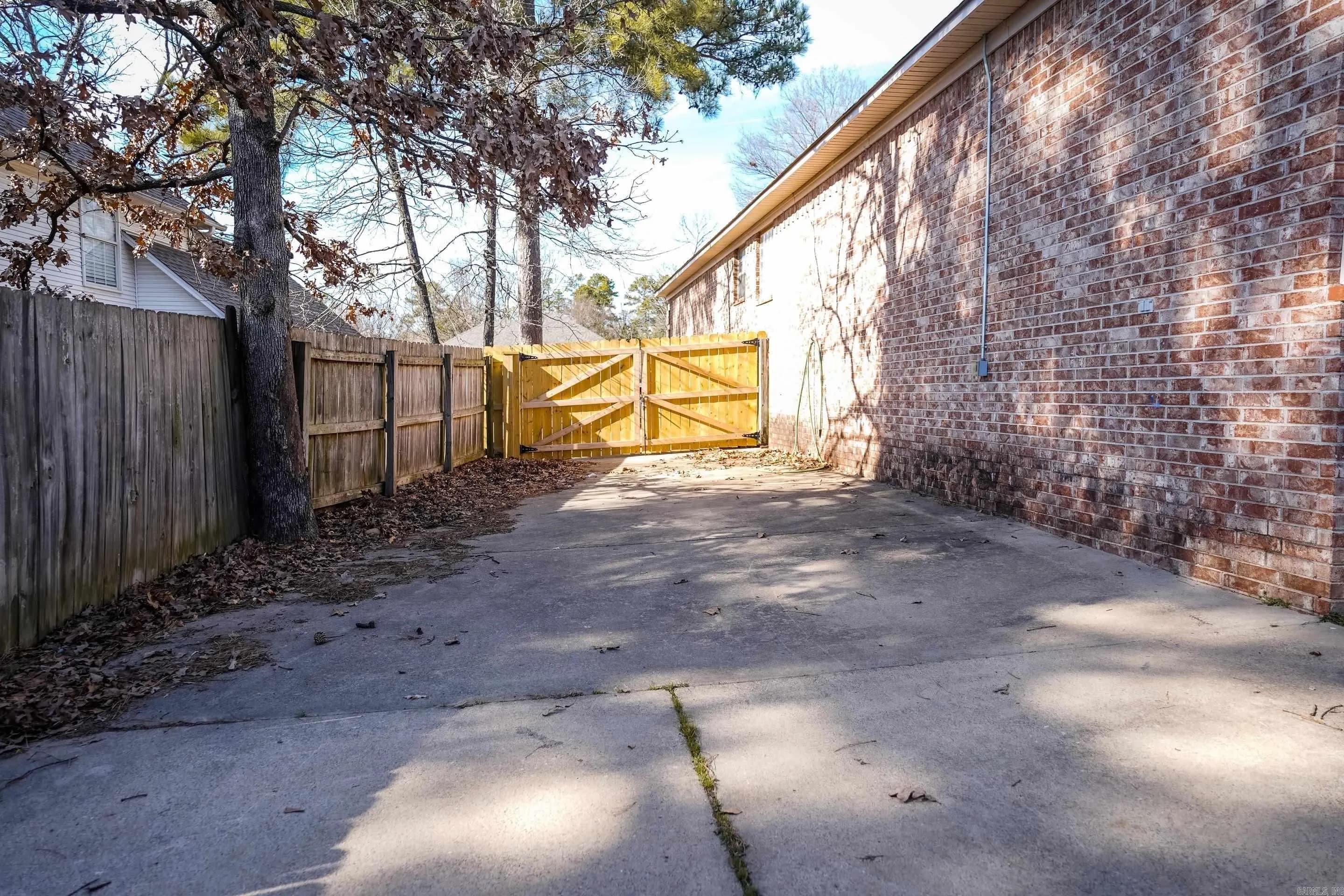 Property at 40  Ouachita - Image 24