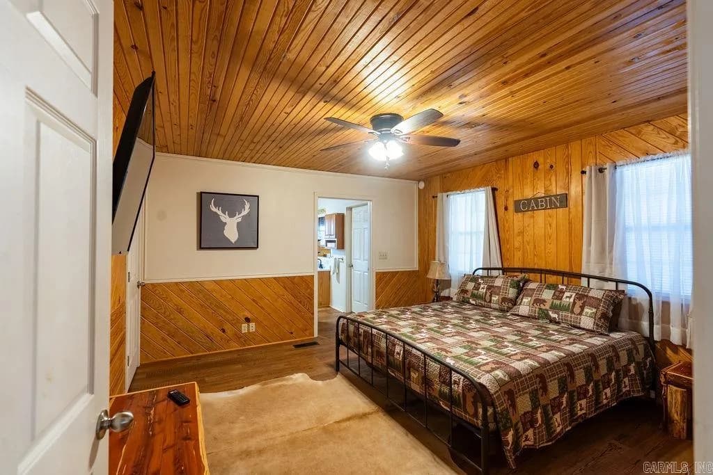 Property at 196  Schmelzer - Image 20