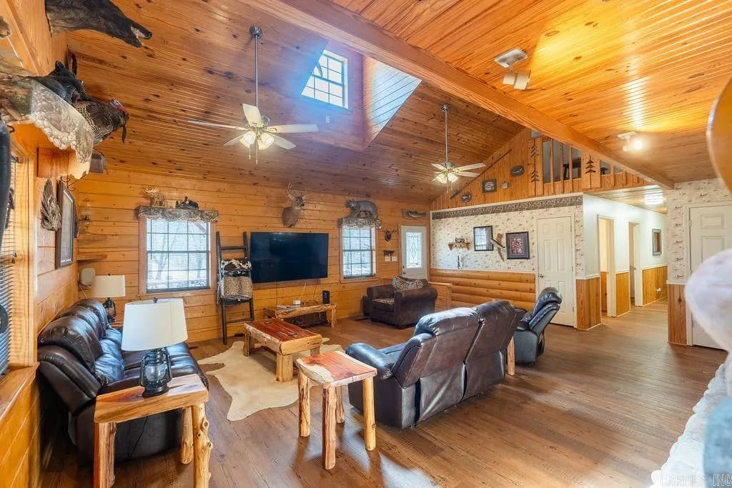 Property at 196  Schmelzer - Image 13