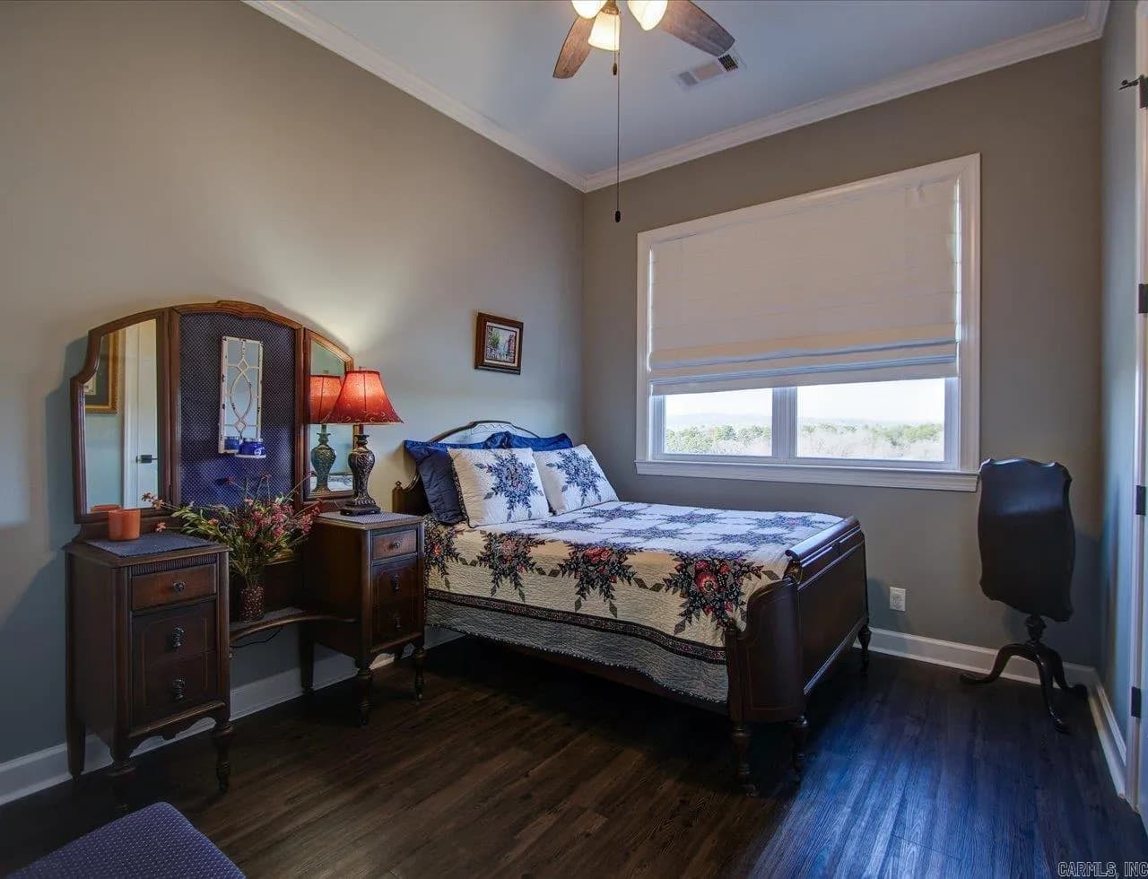 Property at 111  Medinah overlook - Image 36