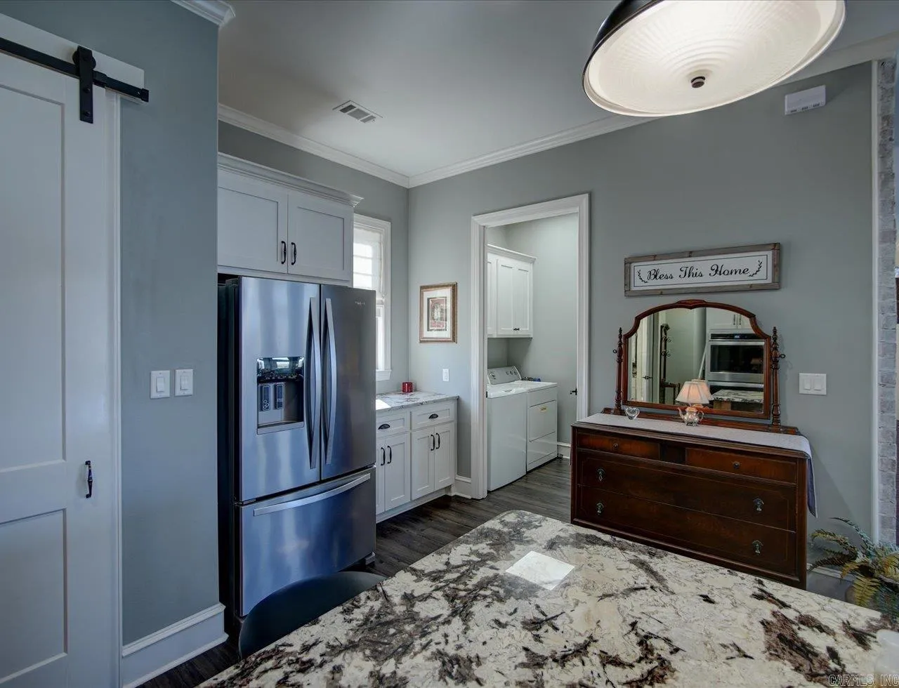 Property at 111  Medinah overlook - Image 21