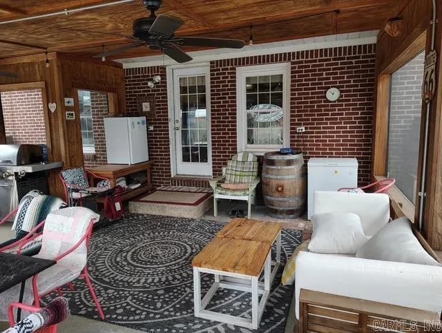 Property at 1810 S Prairie - Image 25
