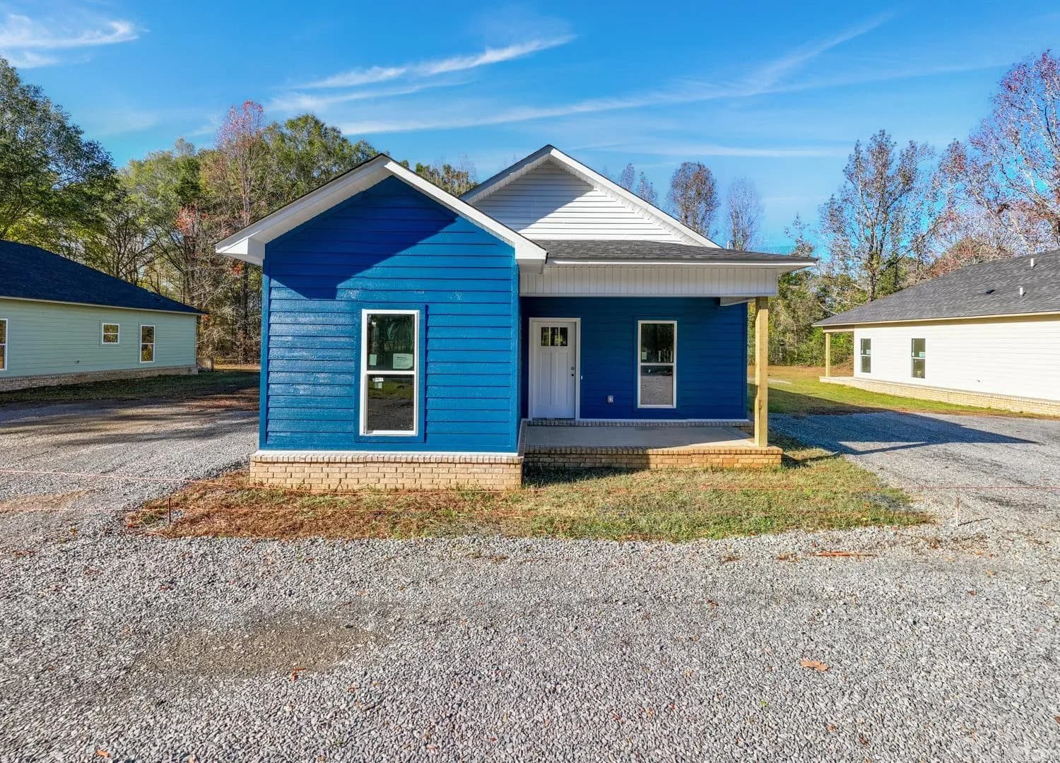 Property at 40  Linder - Image 1