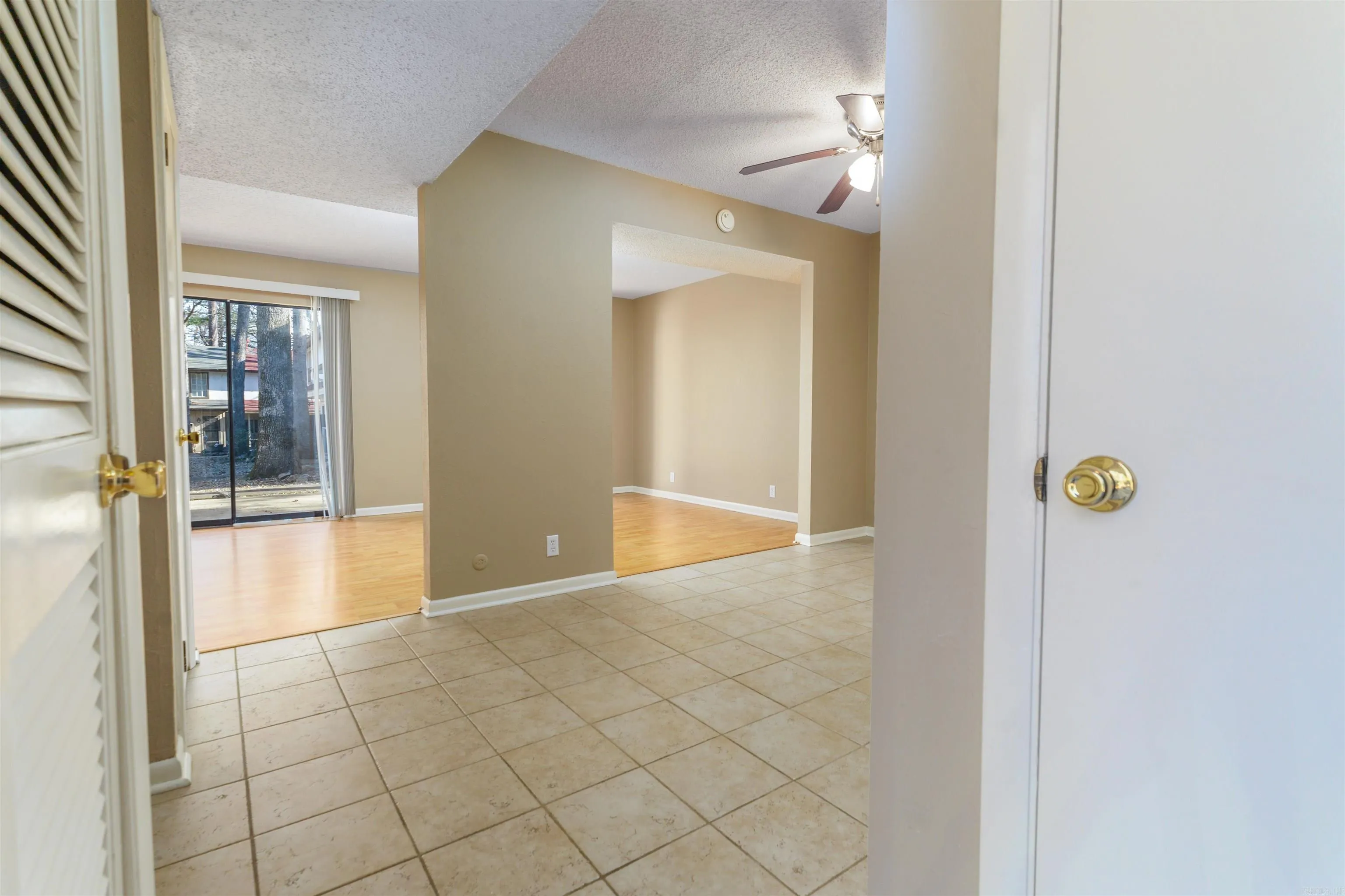 Property at 127  Emperado way - Image 5