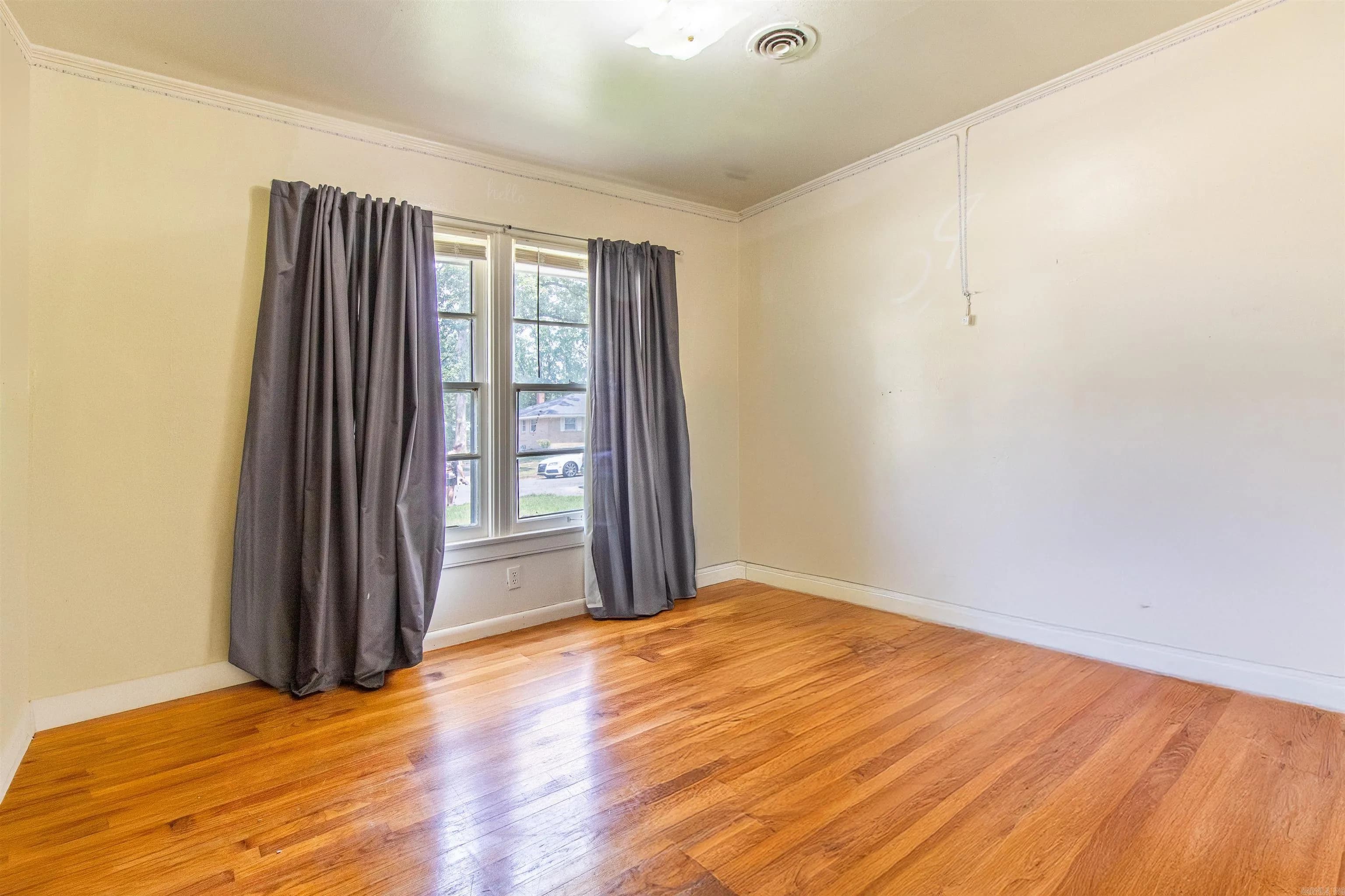 Property at 2302 W 35th - Image 15