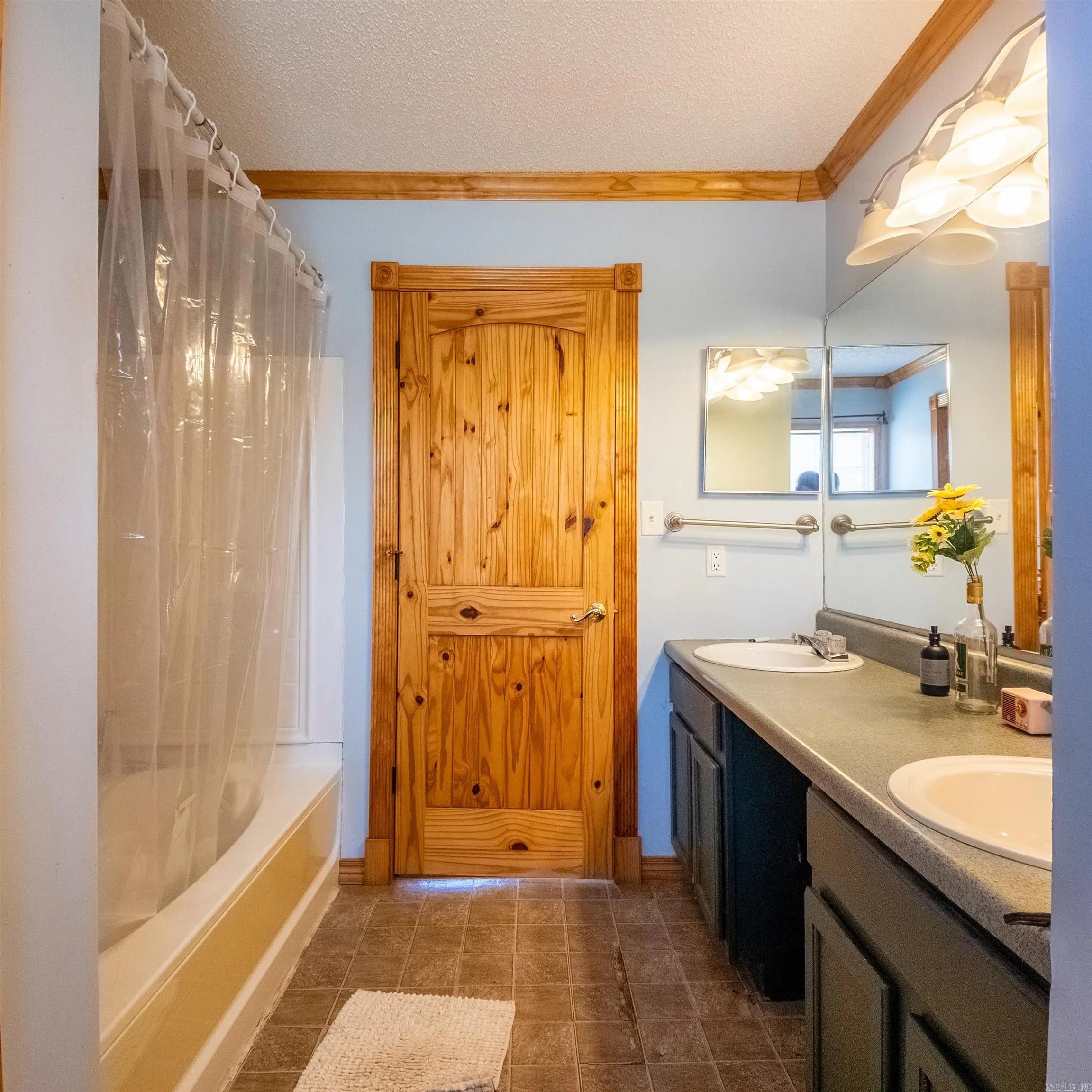 Property at 410  Walnut grove - Image 27