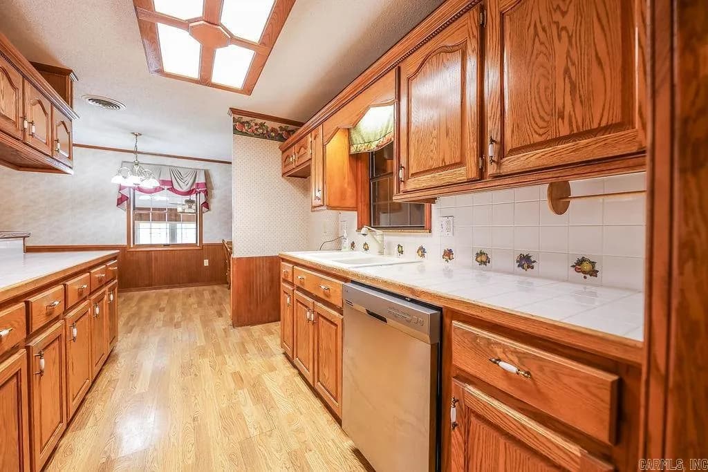 Property at 105  Ondo ln - Image 12
