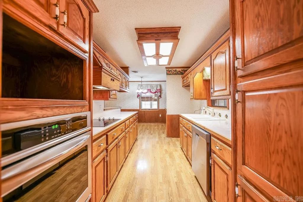 Property at 105  Ondo ln - Image 10