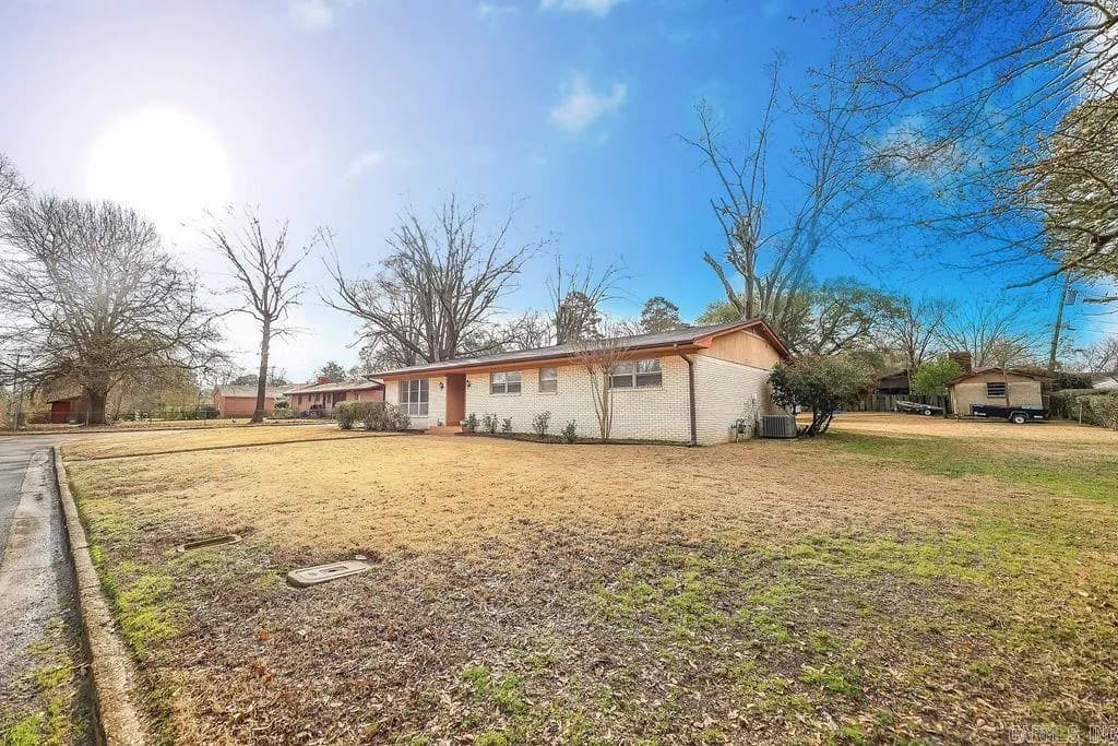 Property at 1501 W Faulkner st - Image 32