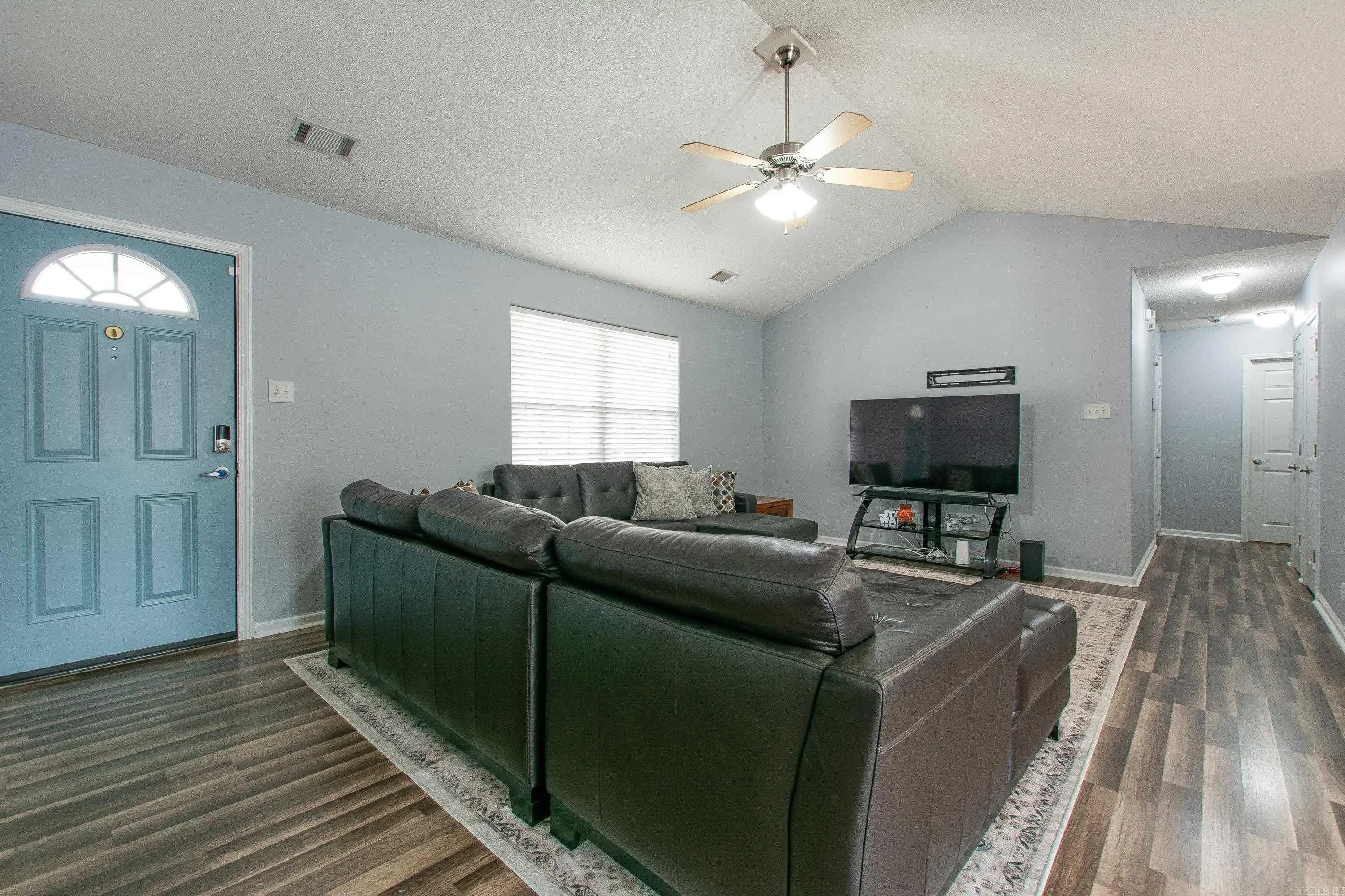 Property at 79  Cinnamon - Image 3