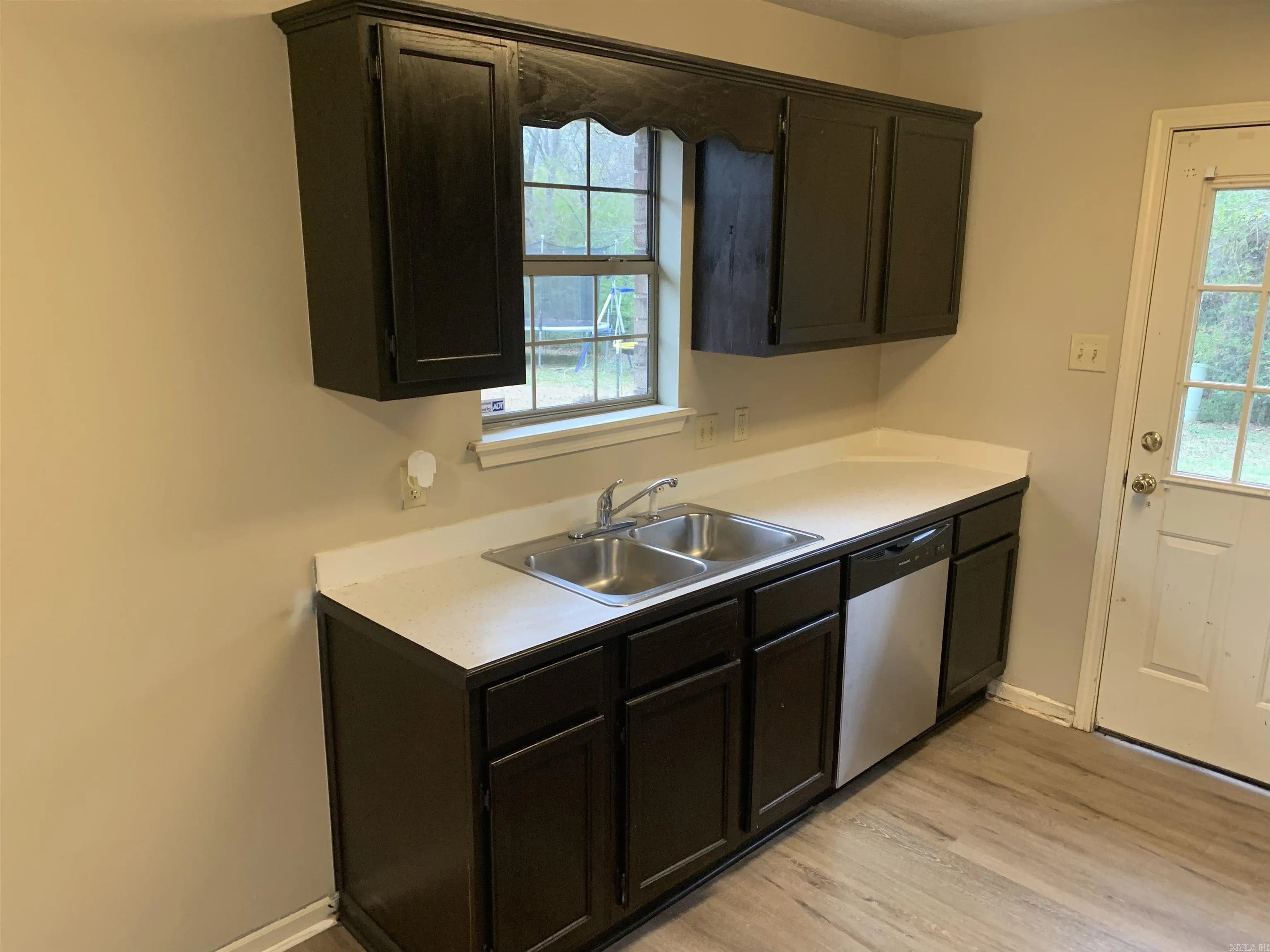 Property at 2555  Winchester - Image 5