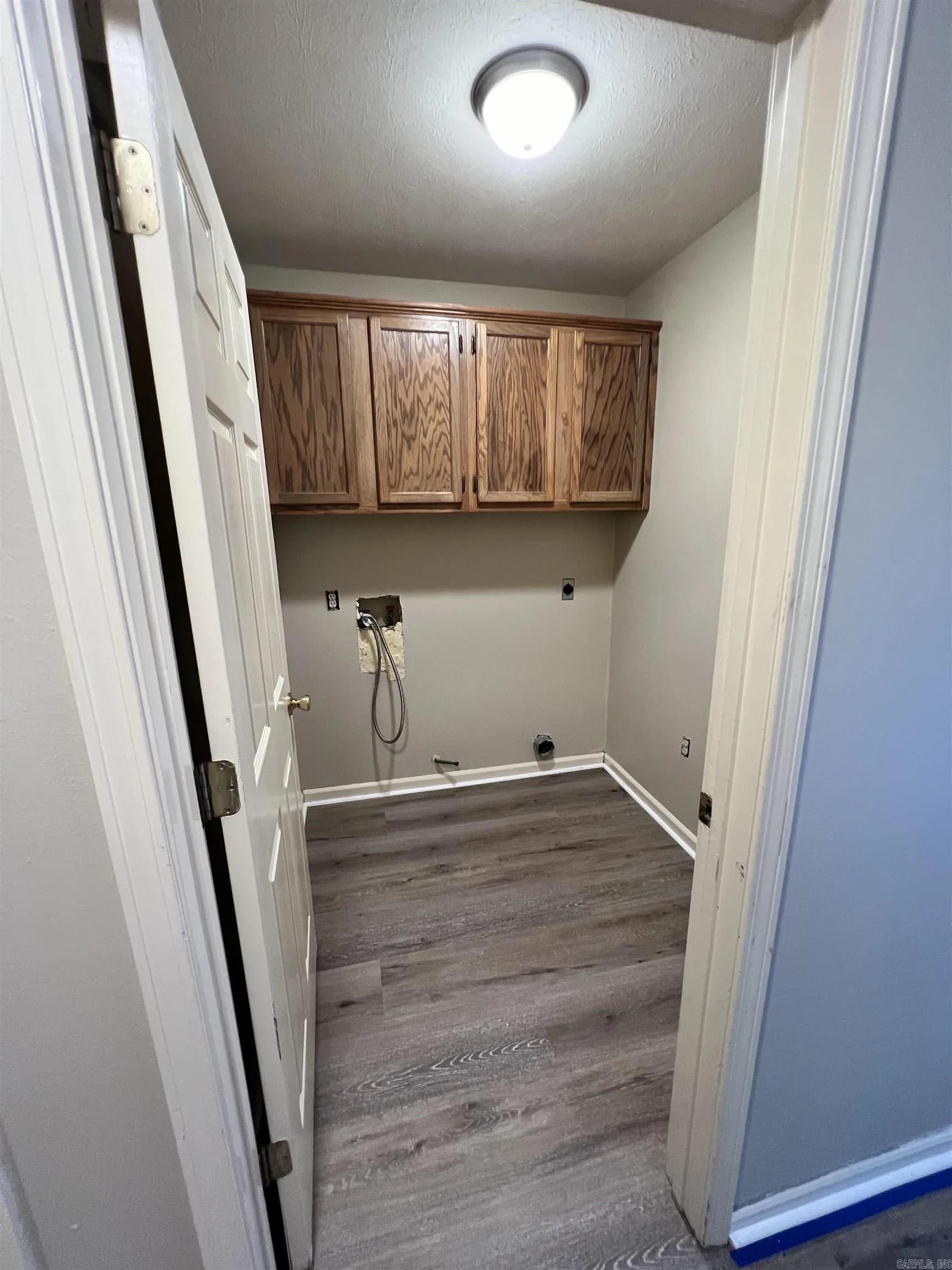 Property at 2555  Winchester - Image 8