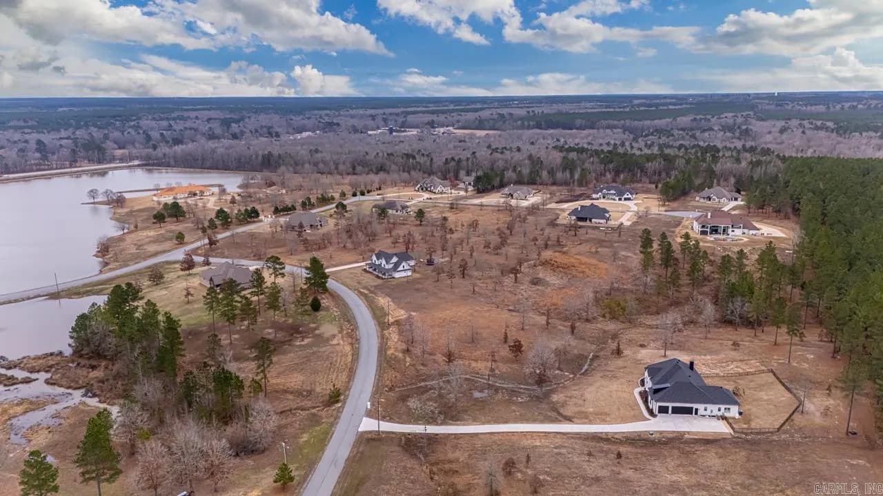 Property at 5115  Pleasant lake point - Image 9