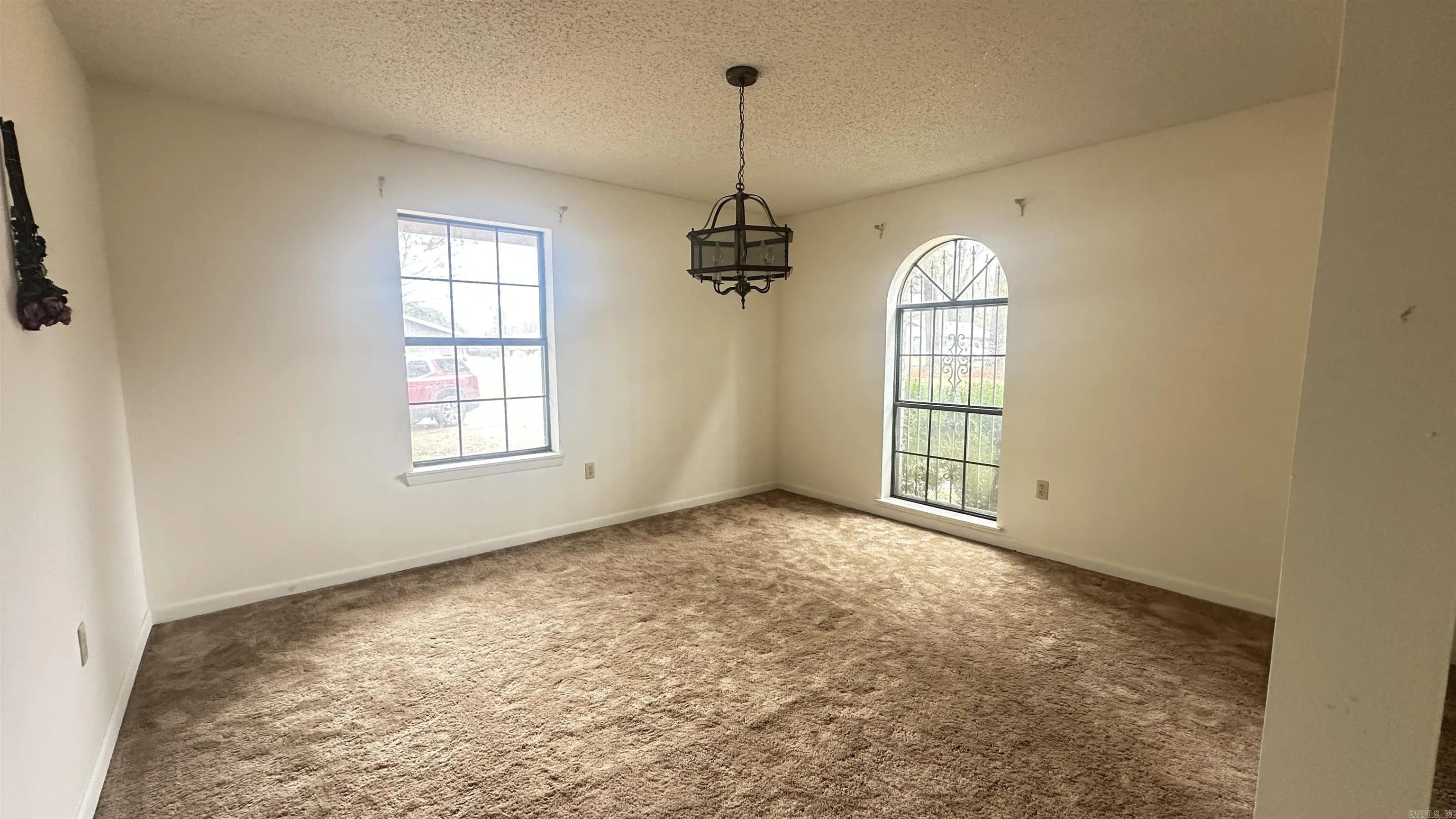 Property at 121 W Lee - Image 6