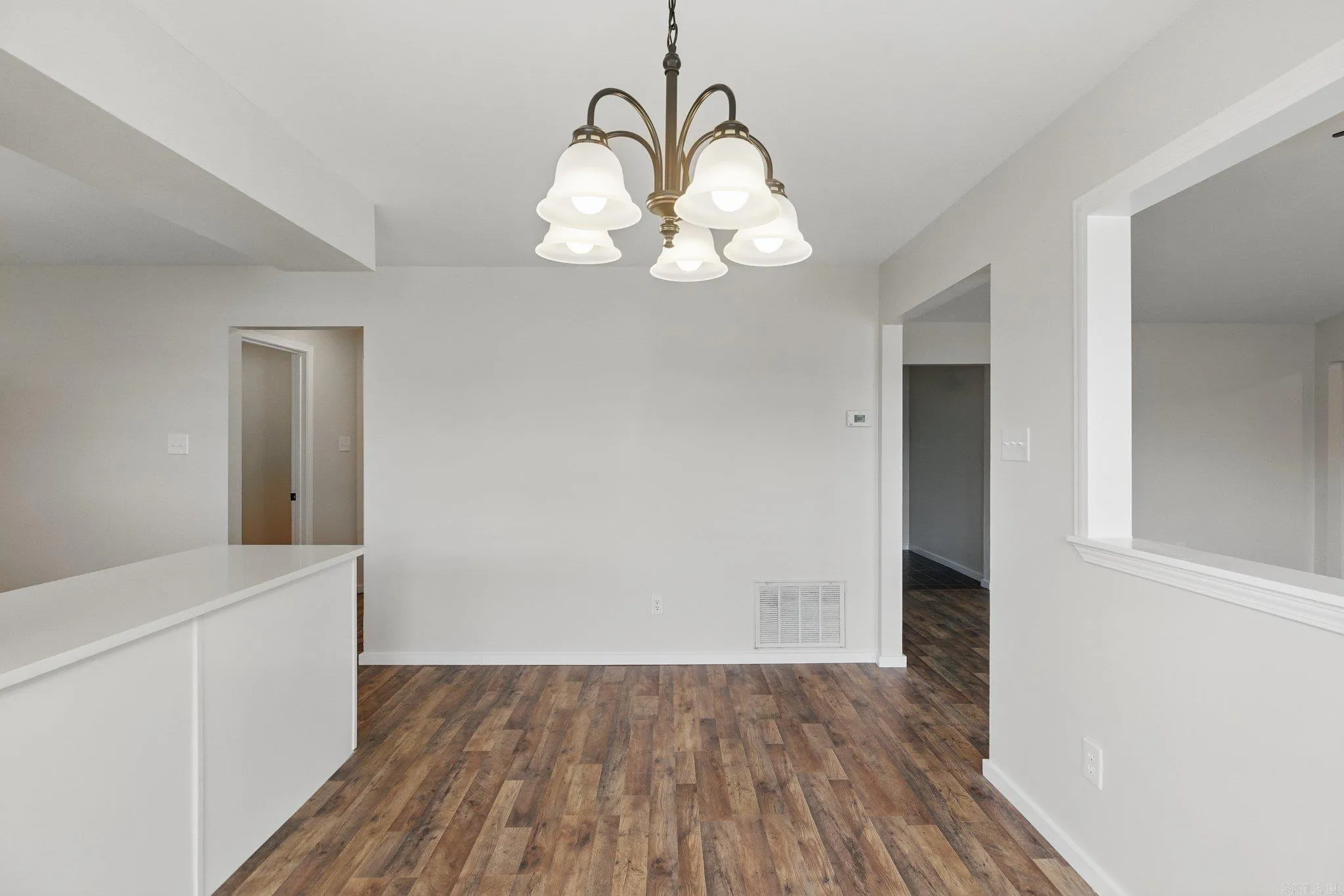 Property at 1610  Davis - Image 13