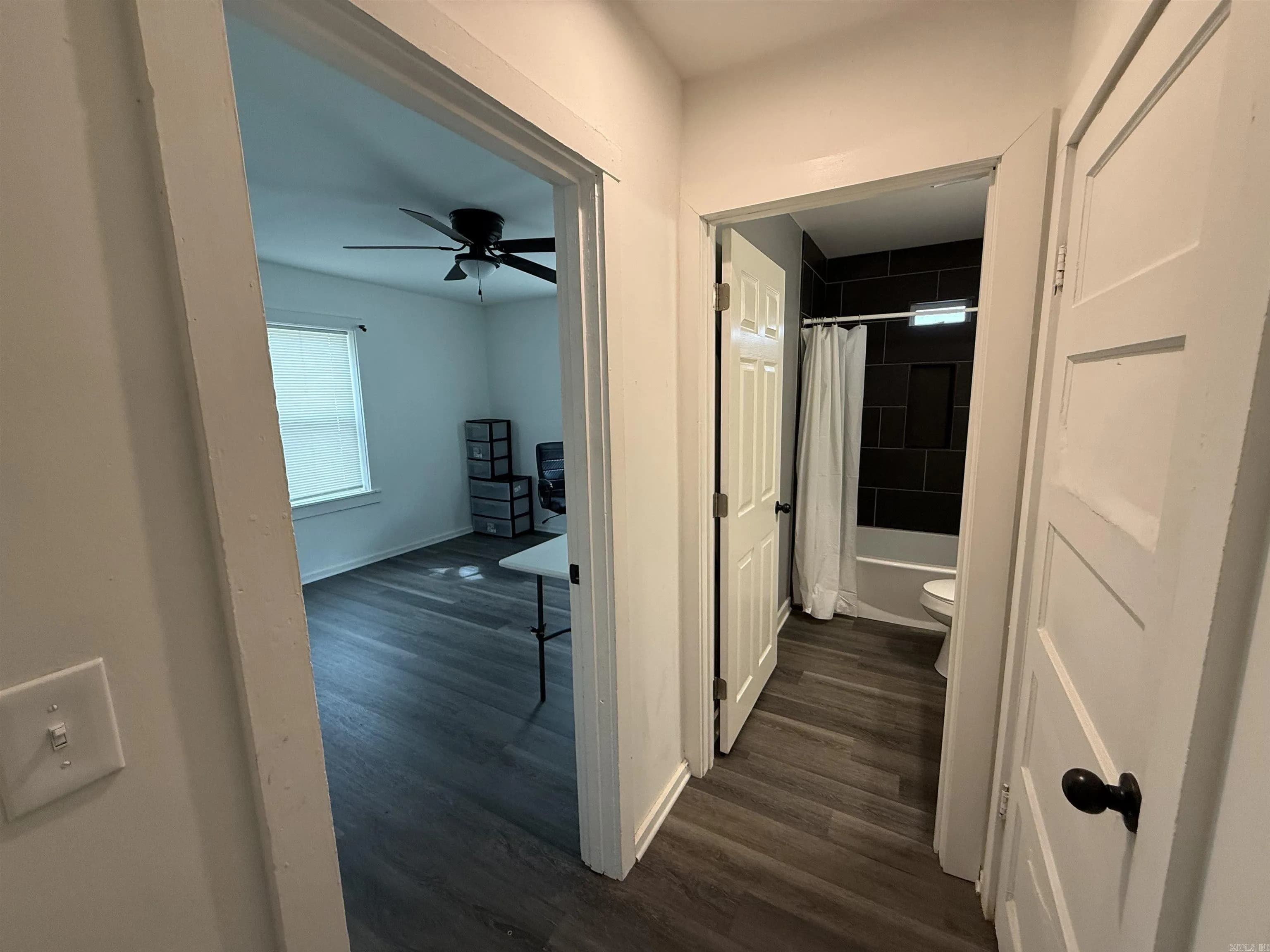 Property at 1107 W Quitman - Image 4