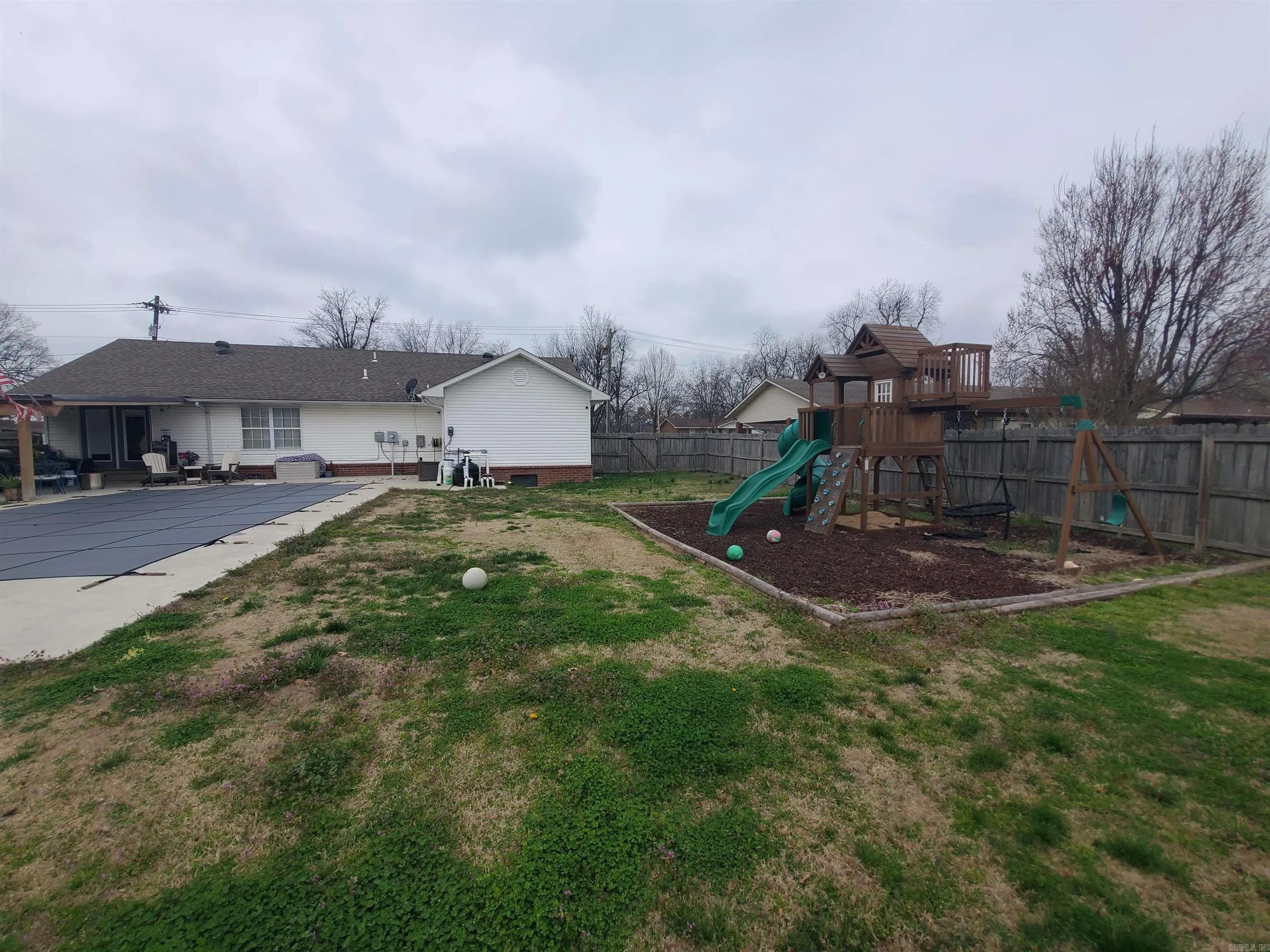 Property at 840 S Garfield - Image 47