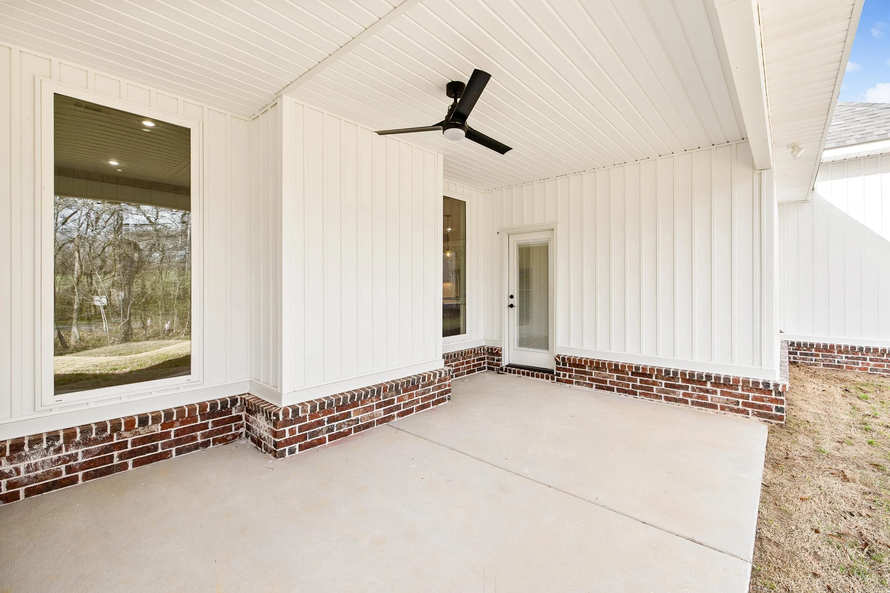 Property at 4429  Cumberland - Image 9