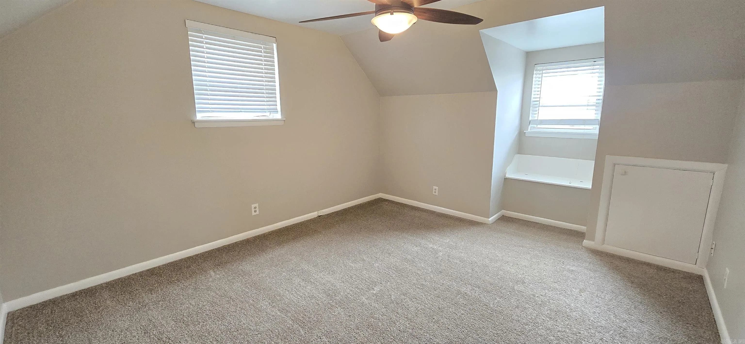 Property at 16  Warwick - Image 17