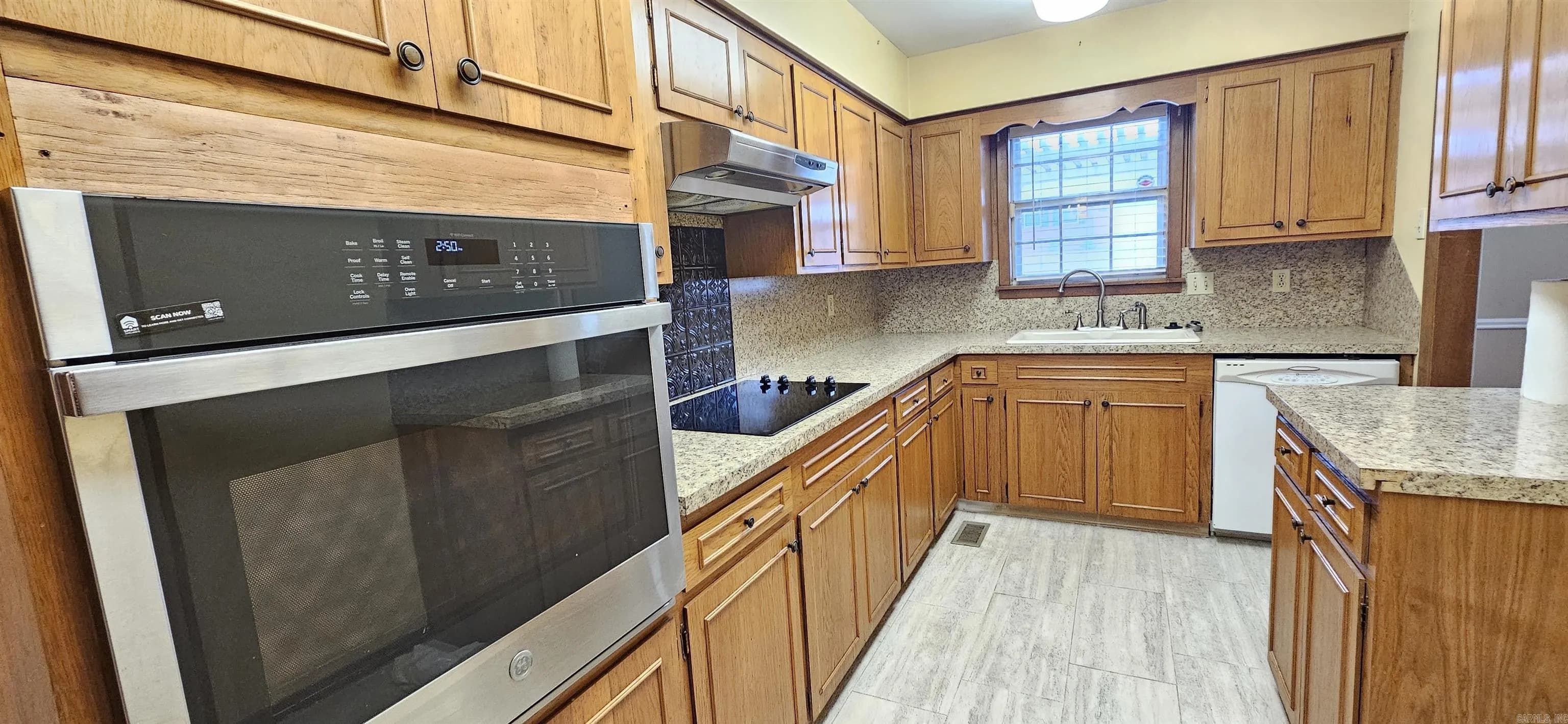 Property at 1608  Tarrytown - Image 7