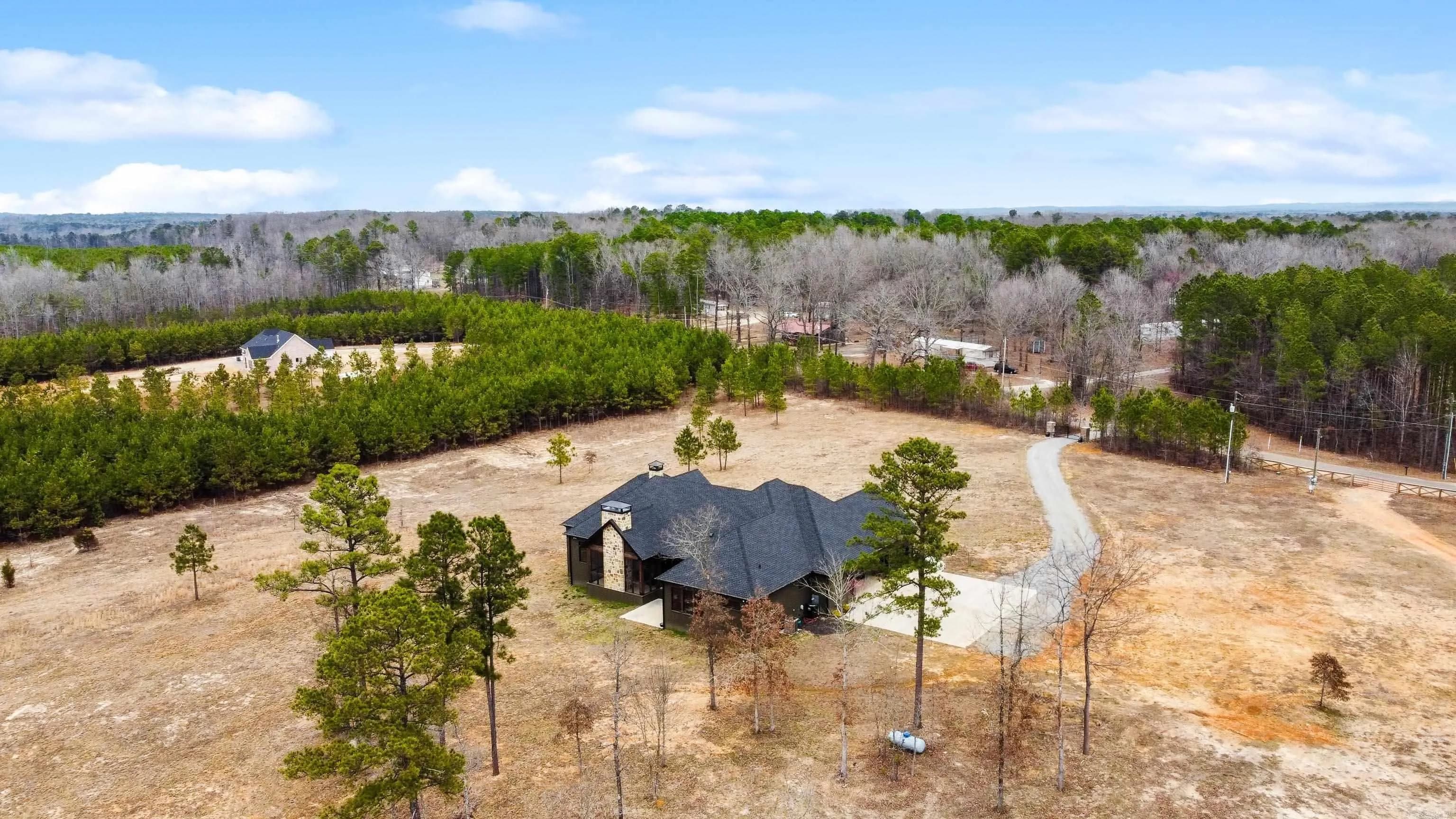 Property at 1320  Oilwell - Image 50