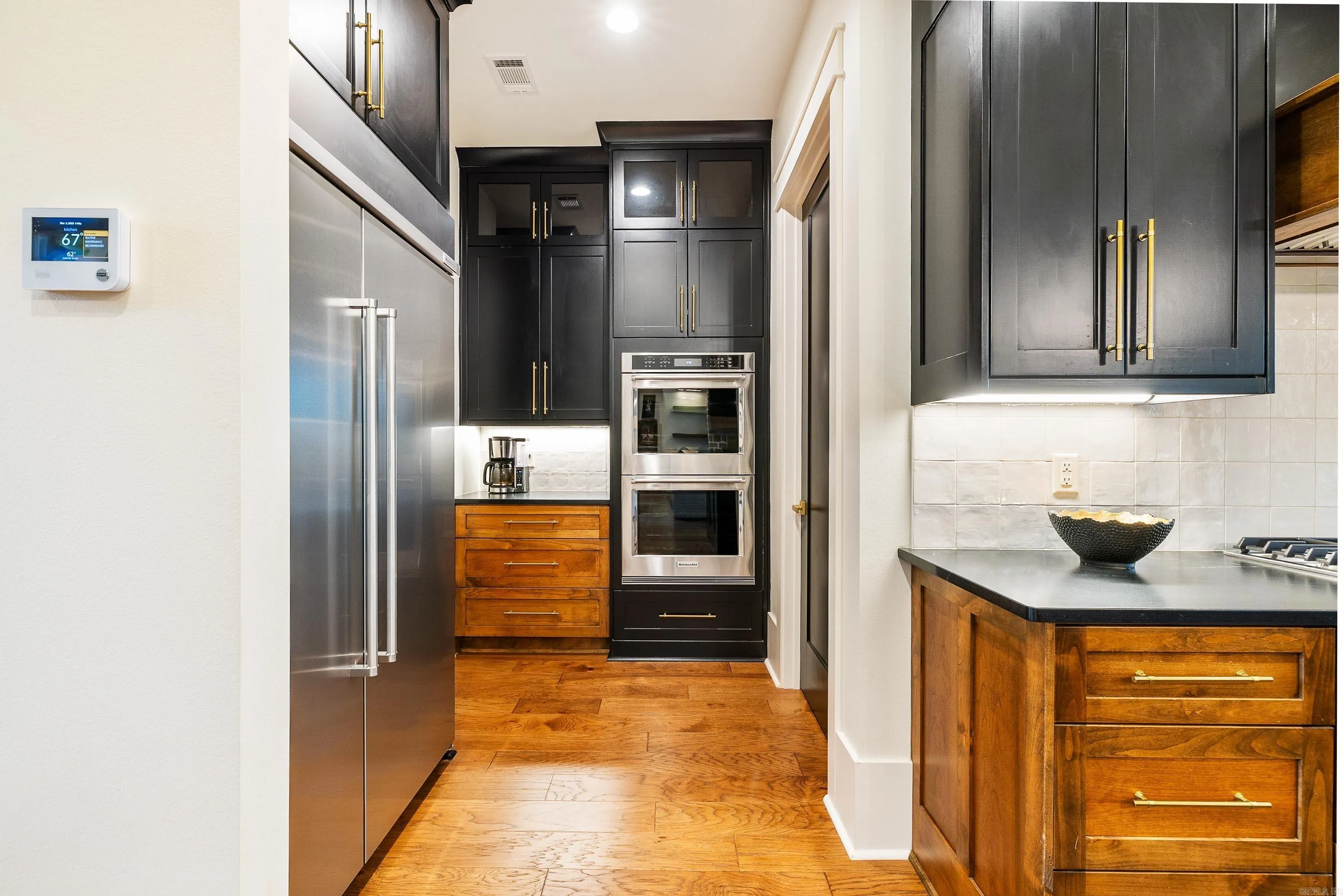 Property at 1320  Oilwell - Image 10
