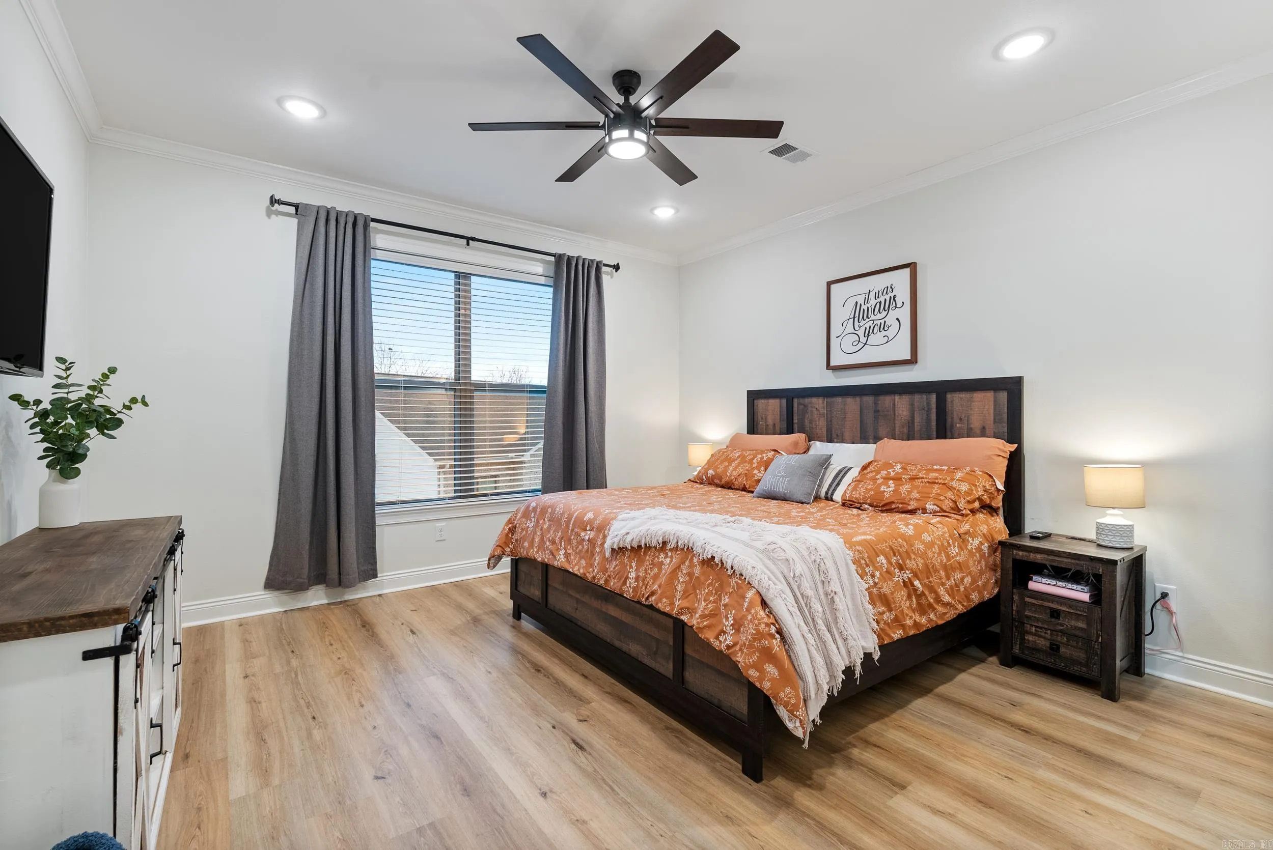 Property at 1129  Aberdour - Image 22