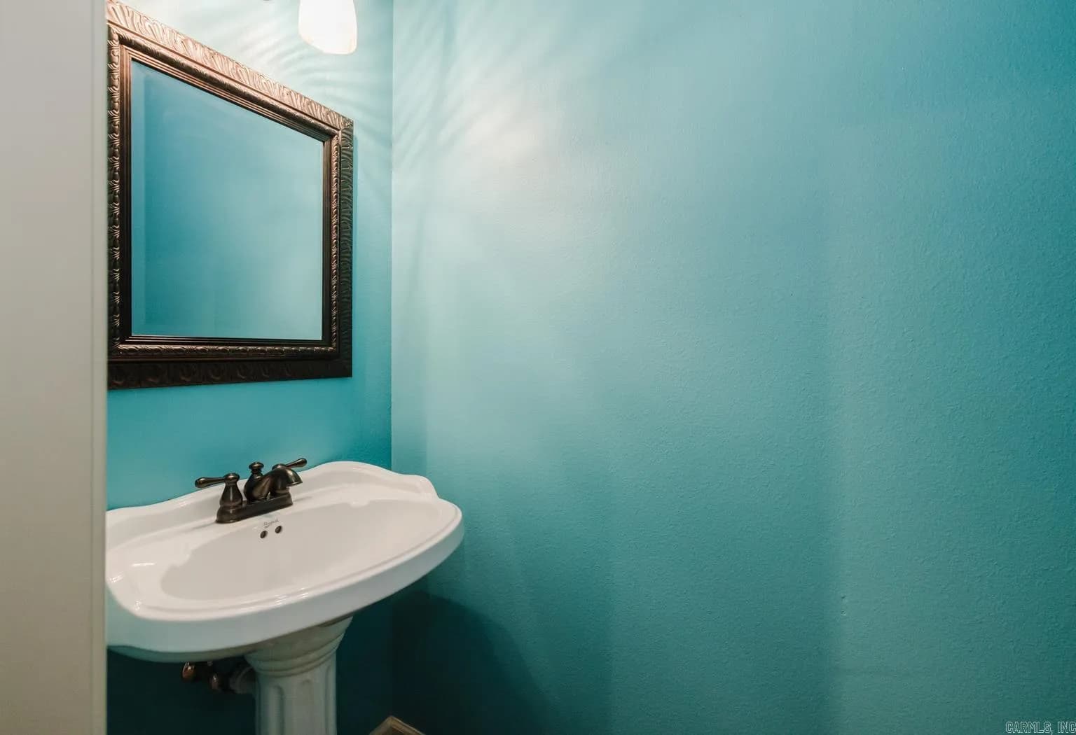 Property at 2504  Springhill village - Image 33