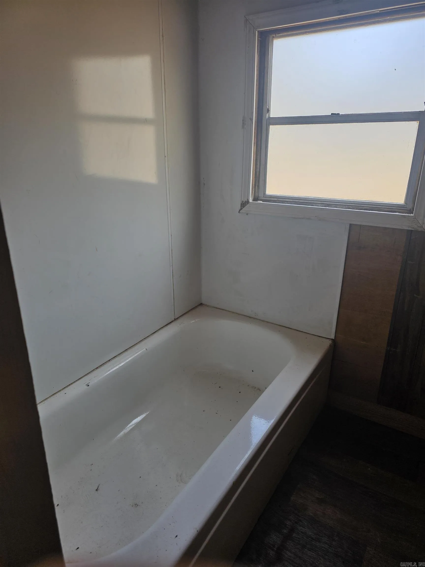 Property at 210  Ridge - Image 8