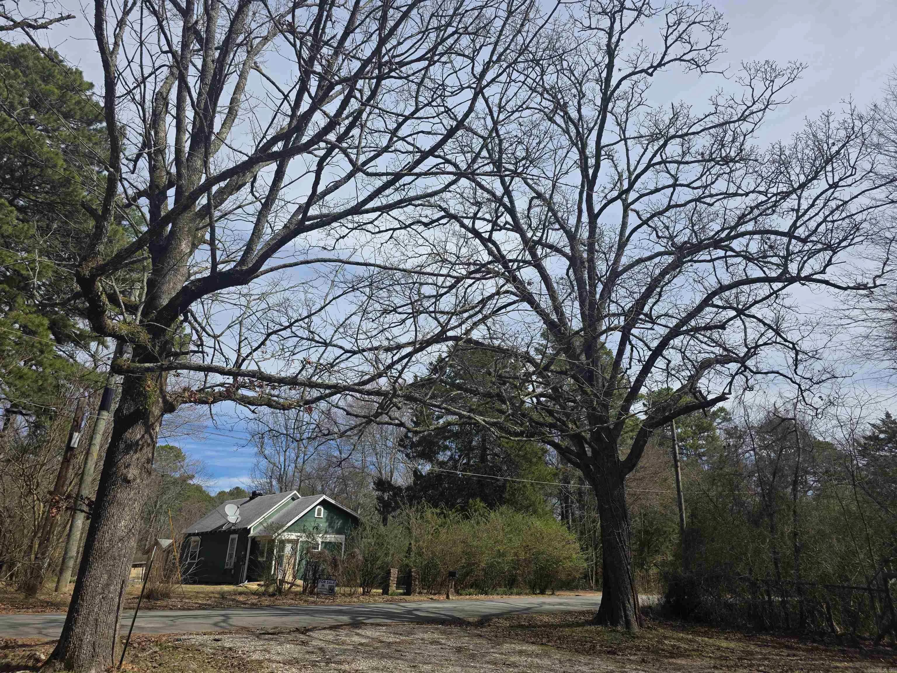 Property at 210  Ridge - Image 21