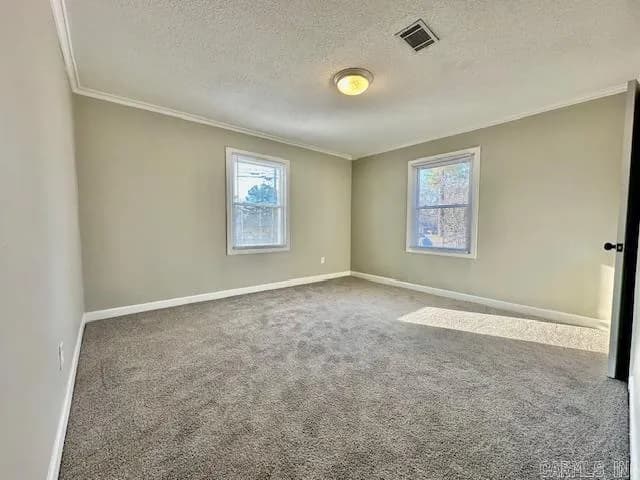 Property at 1020  South - Image 10