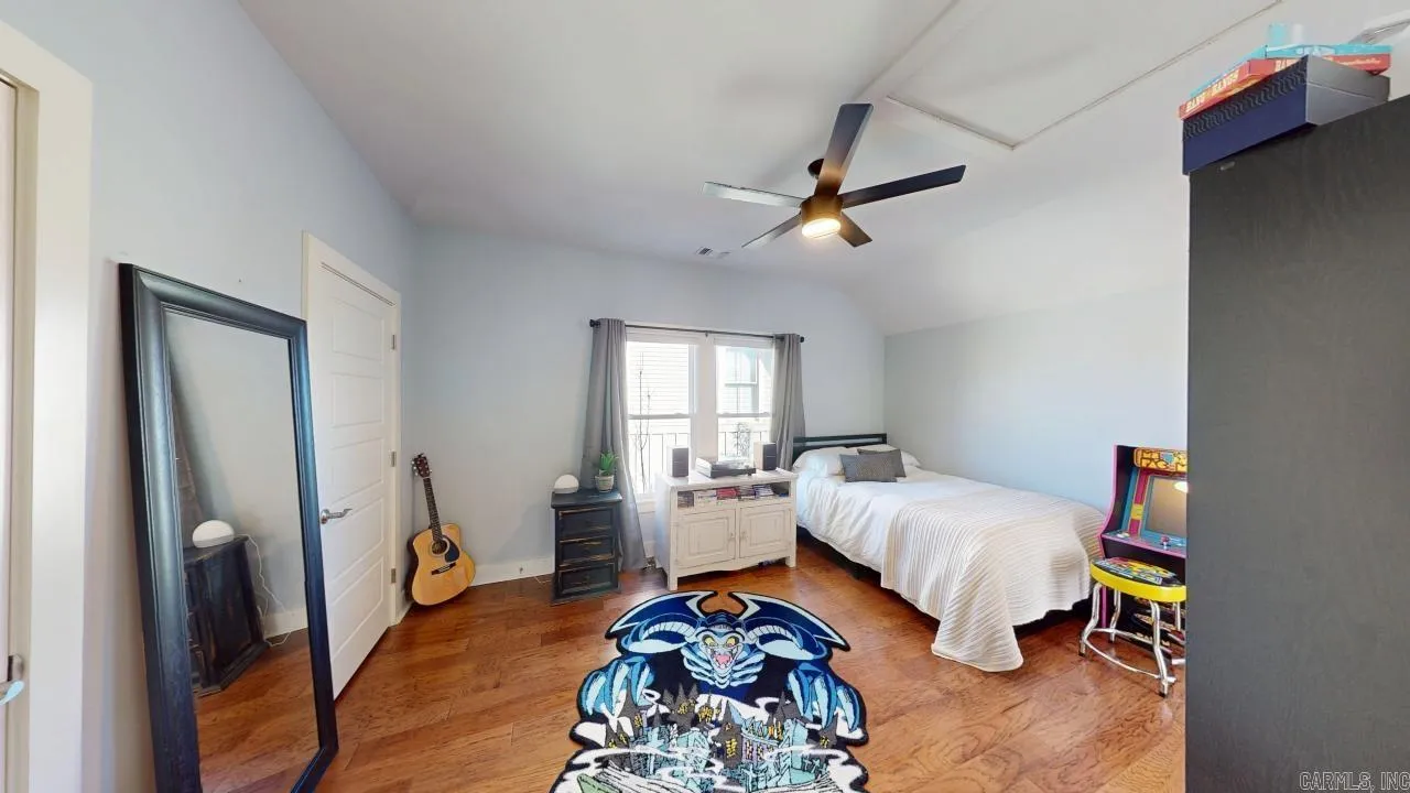 Property at 850  Reynolds - Image 34