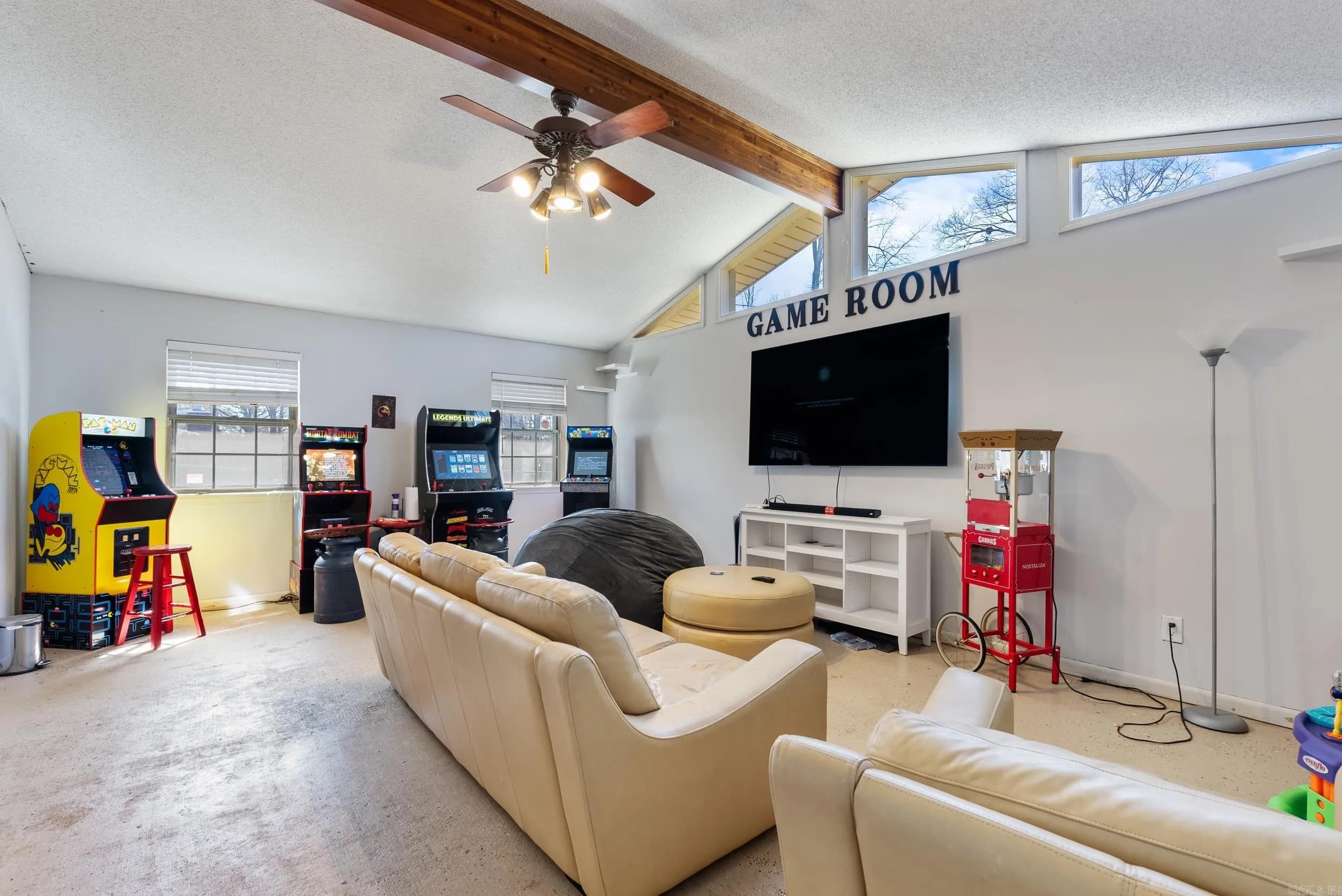 Property at 23  Arbor oaks - Image 21