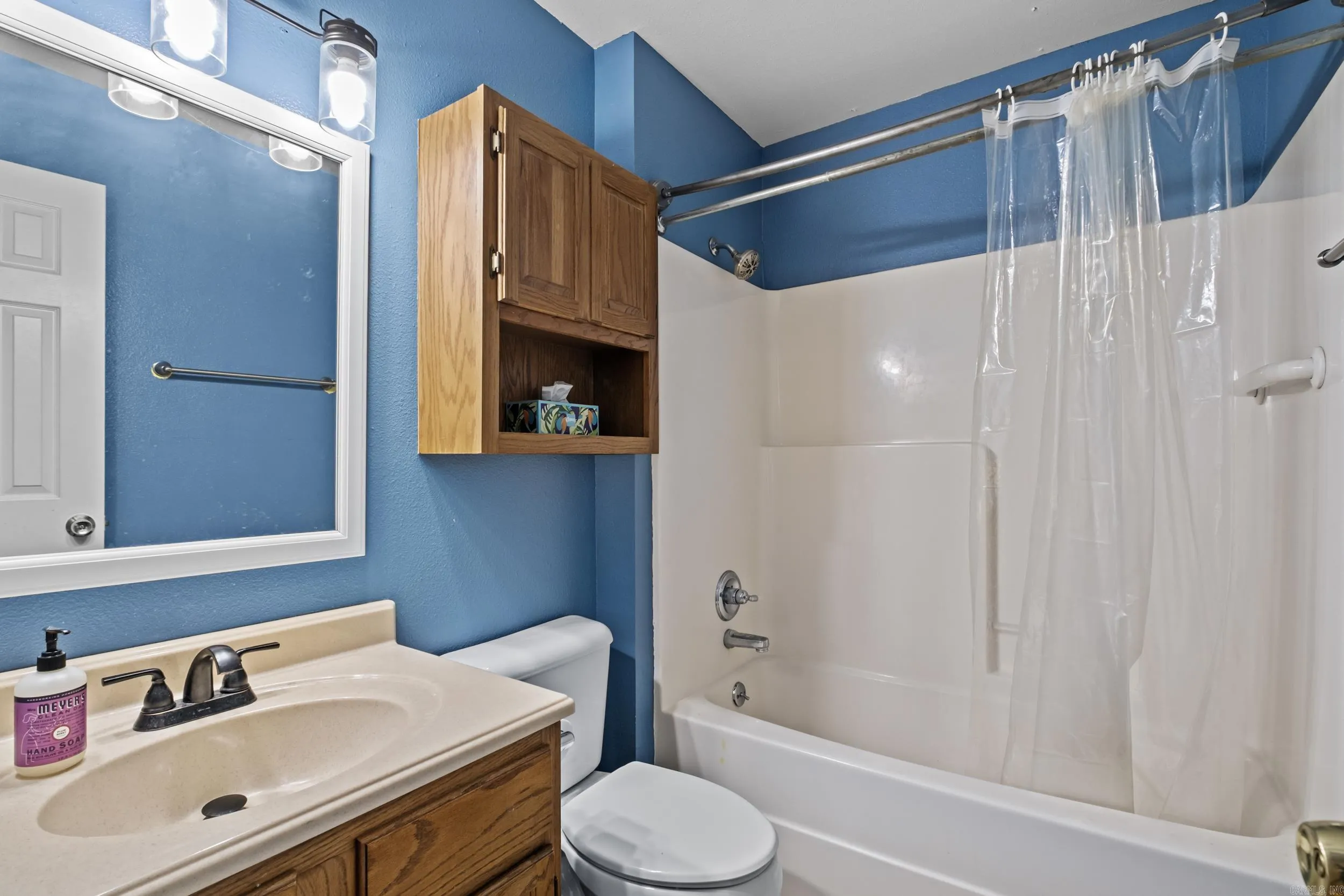 Property at 319  Bluebird - Image 22