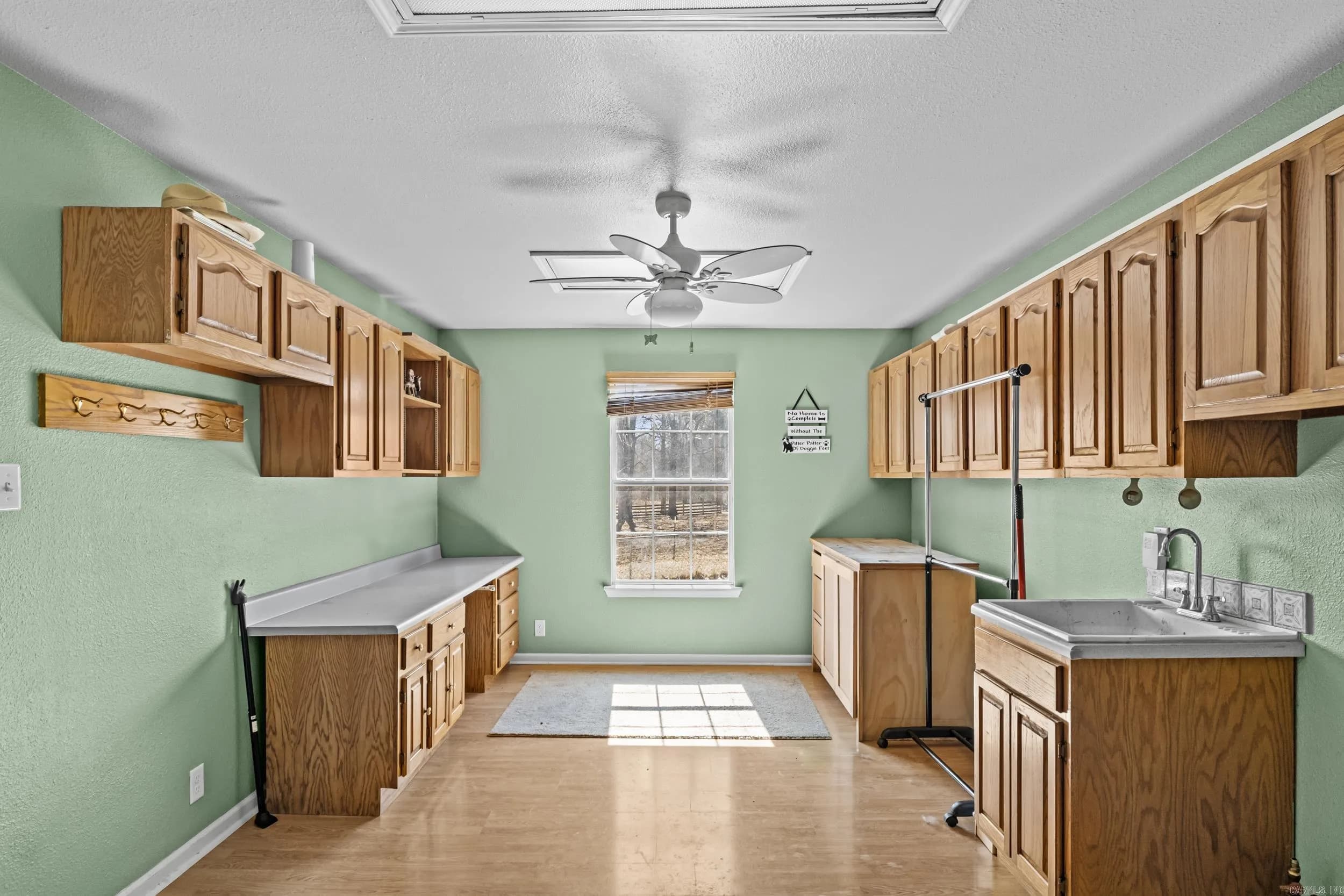 Property at 319  Bluebird - Image 24