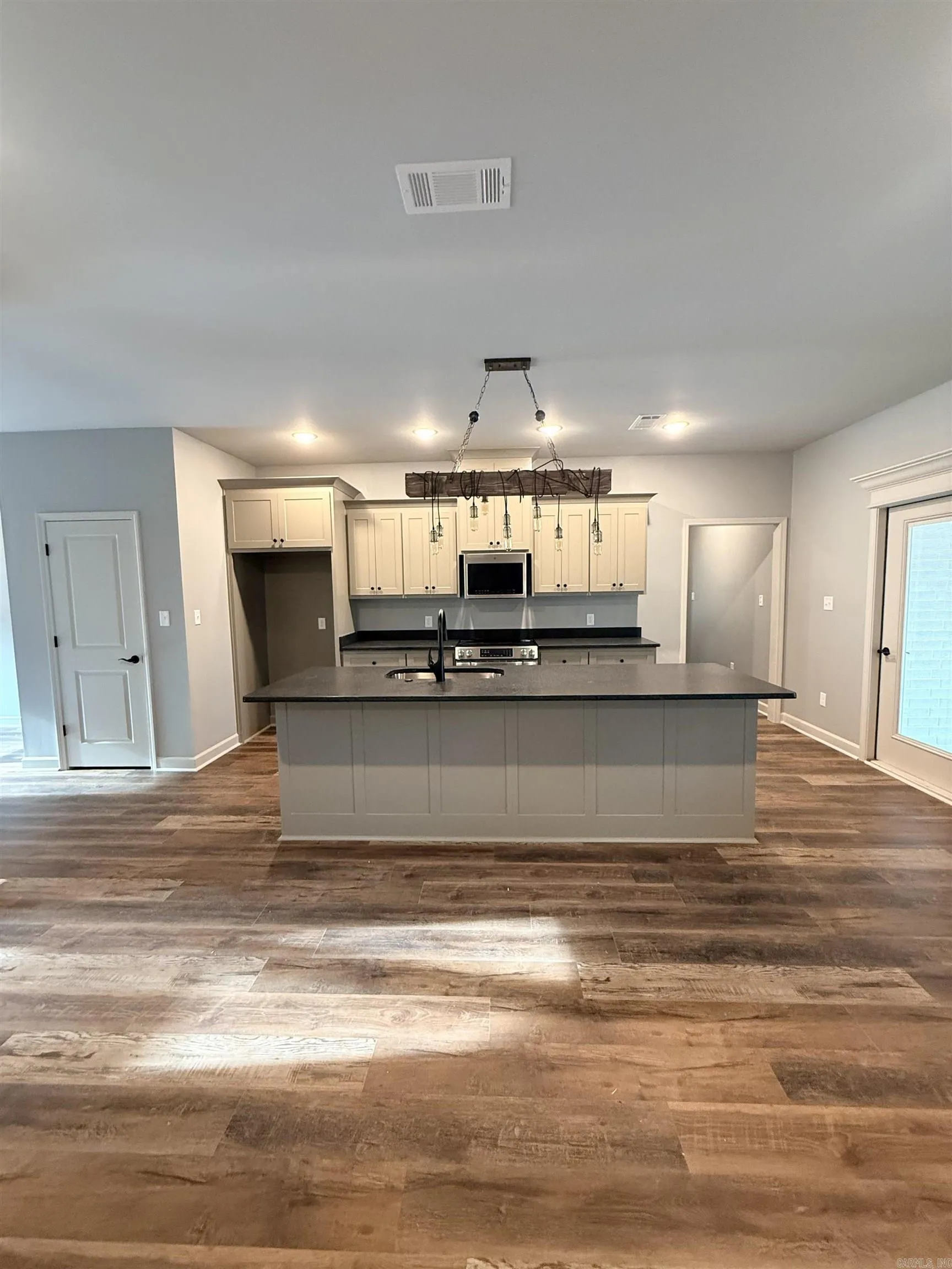 Property at 21364  Ashland - Image 16