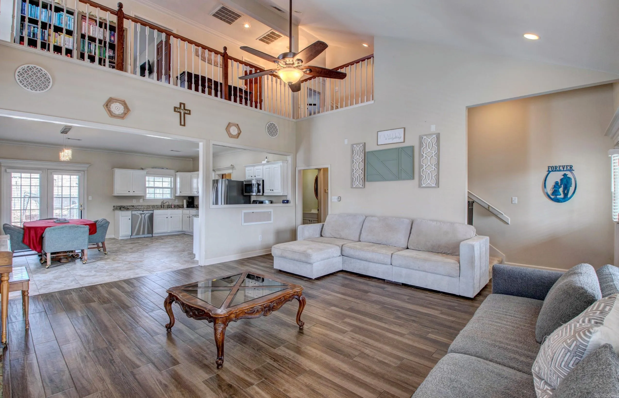 Property at 5  Grant cove - Image 10
