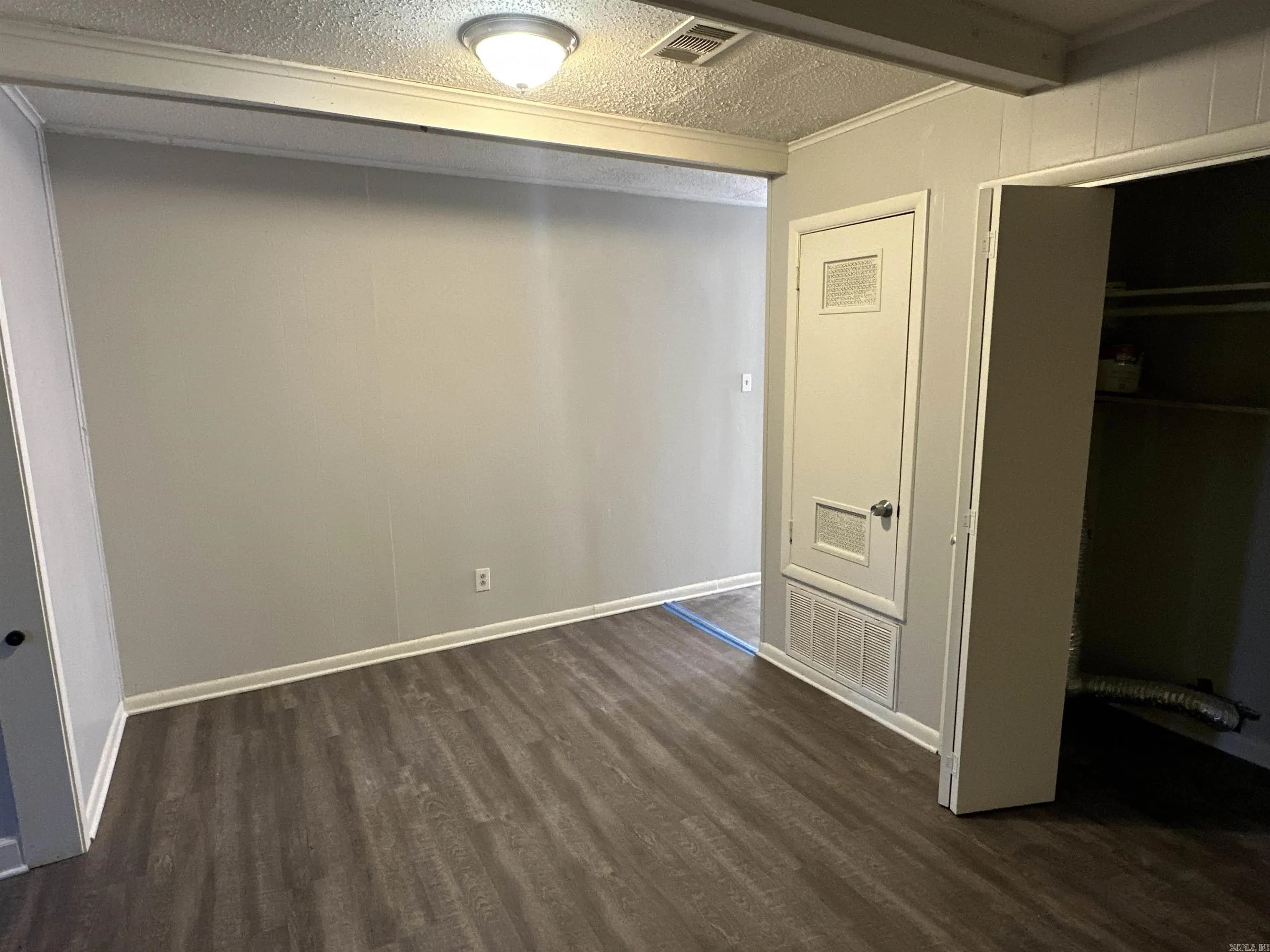 Property at 9525  Nathan hale - Image 10