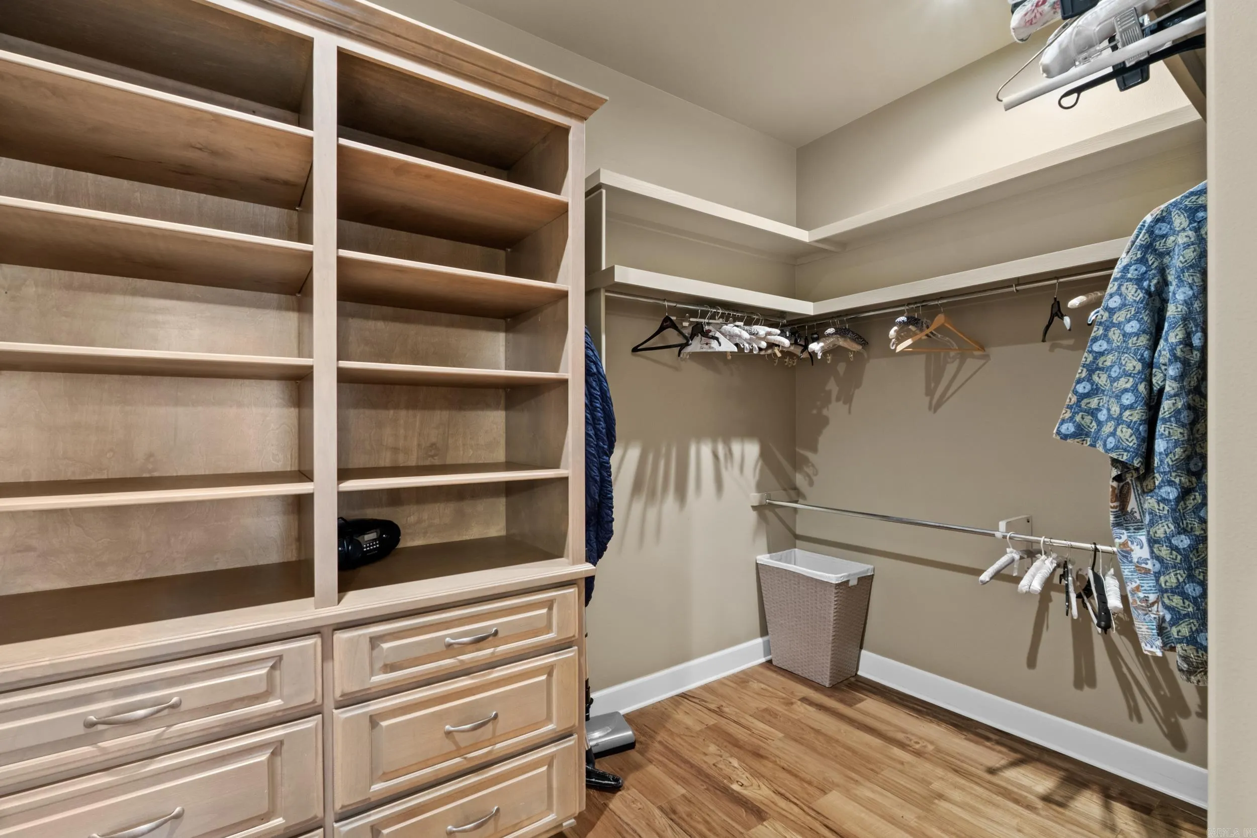 Property at 106  Black oak - Image 26