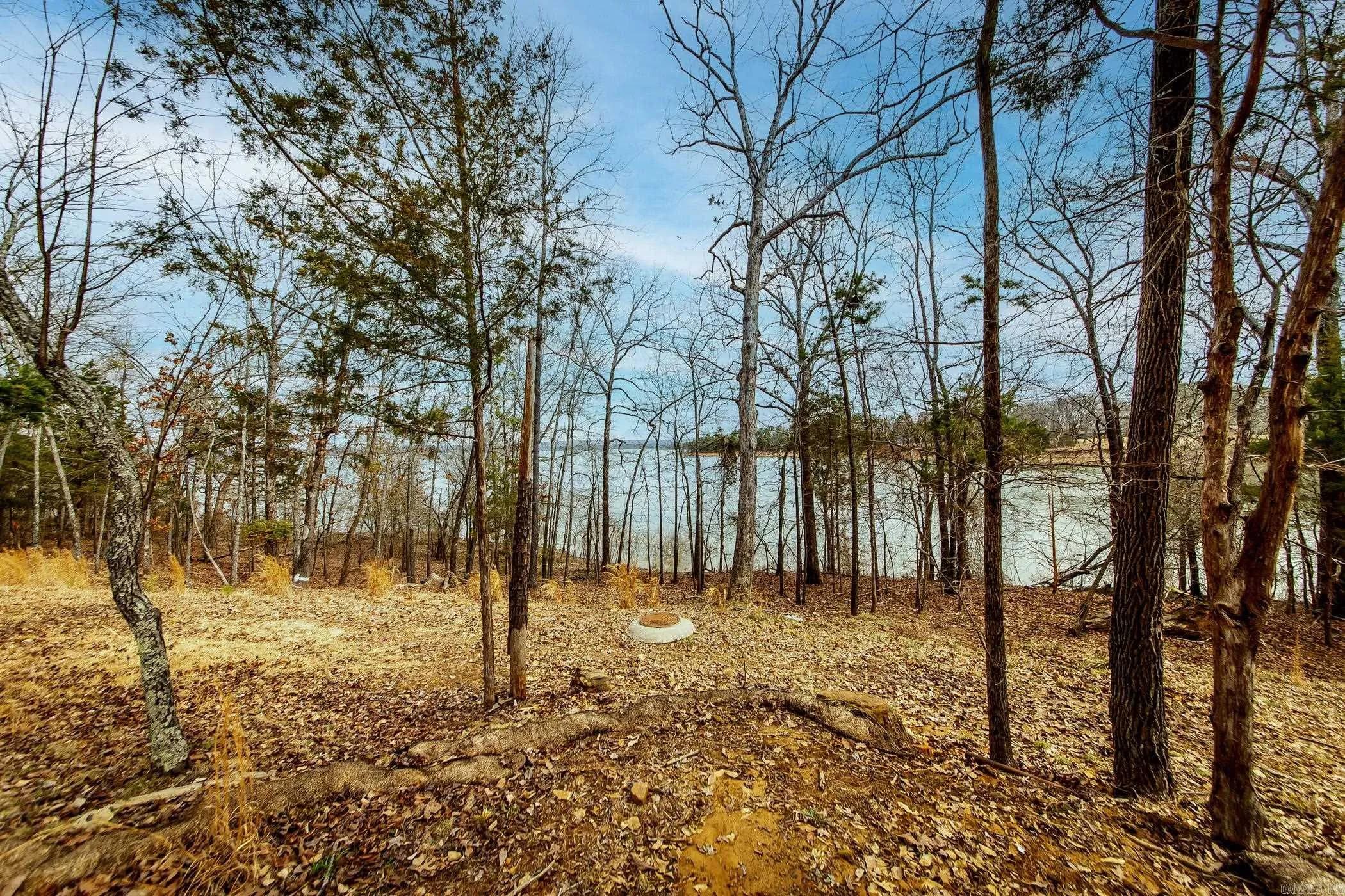 Property at 930  Overlook - Image 7