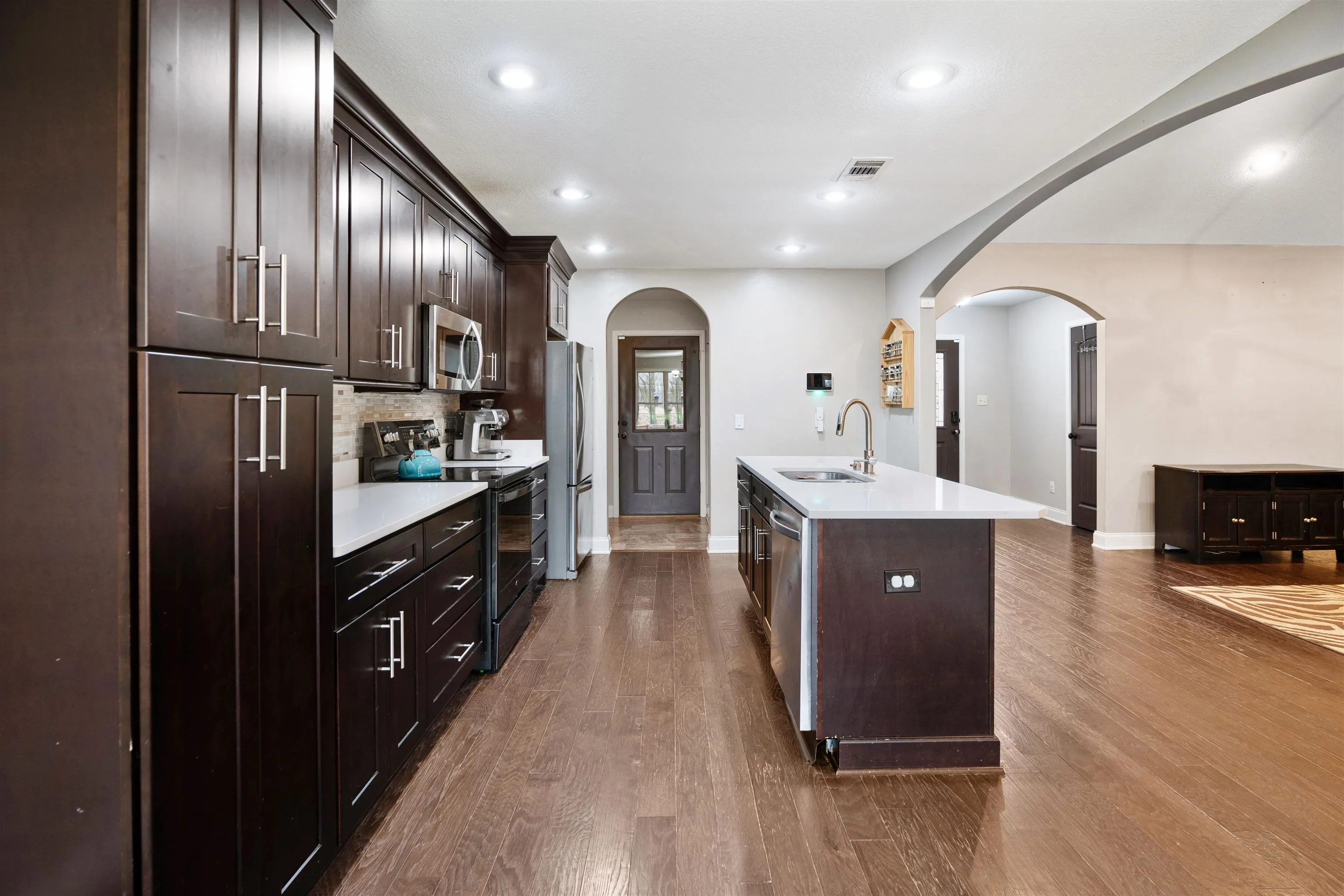 Property at 4909  Lonoke ln - Image 9