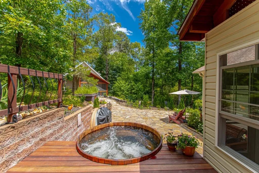 Property at 2  Ferncrest - Image 31