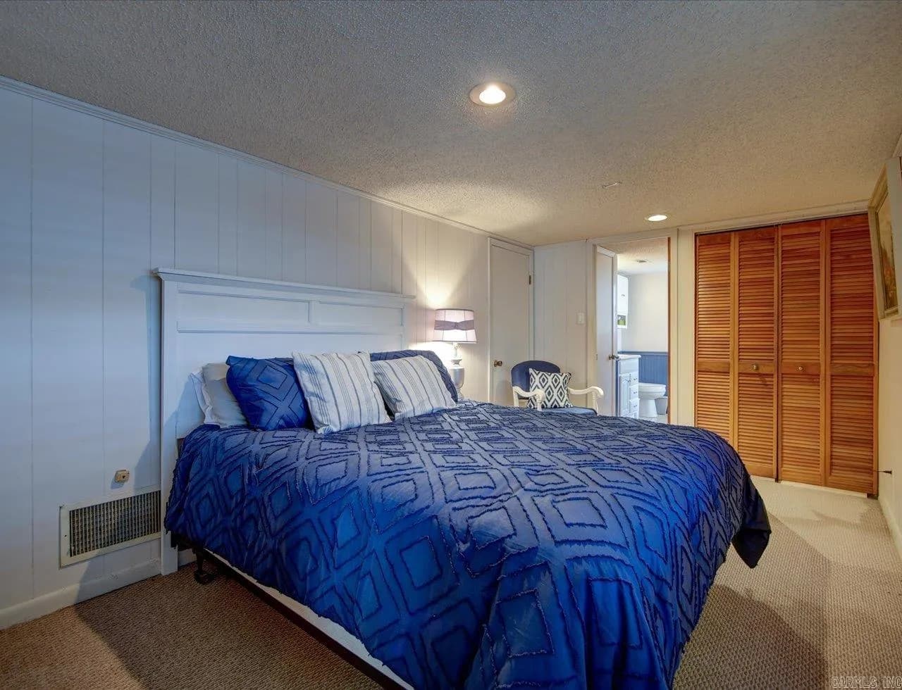 Property at 125  Kathy ln - Image 32