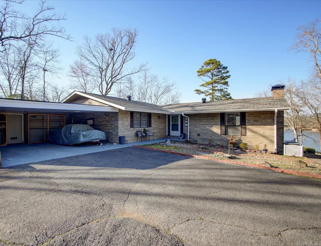Property at 125  Kathy ln - Image 5