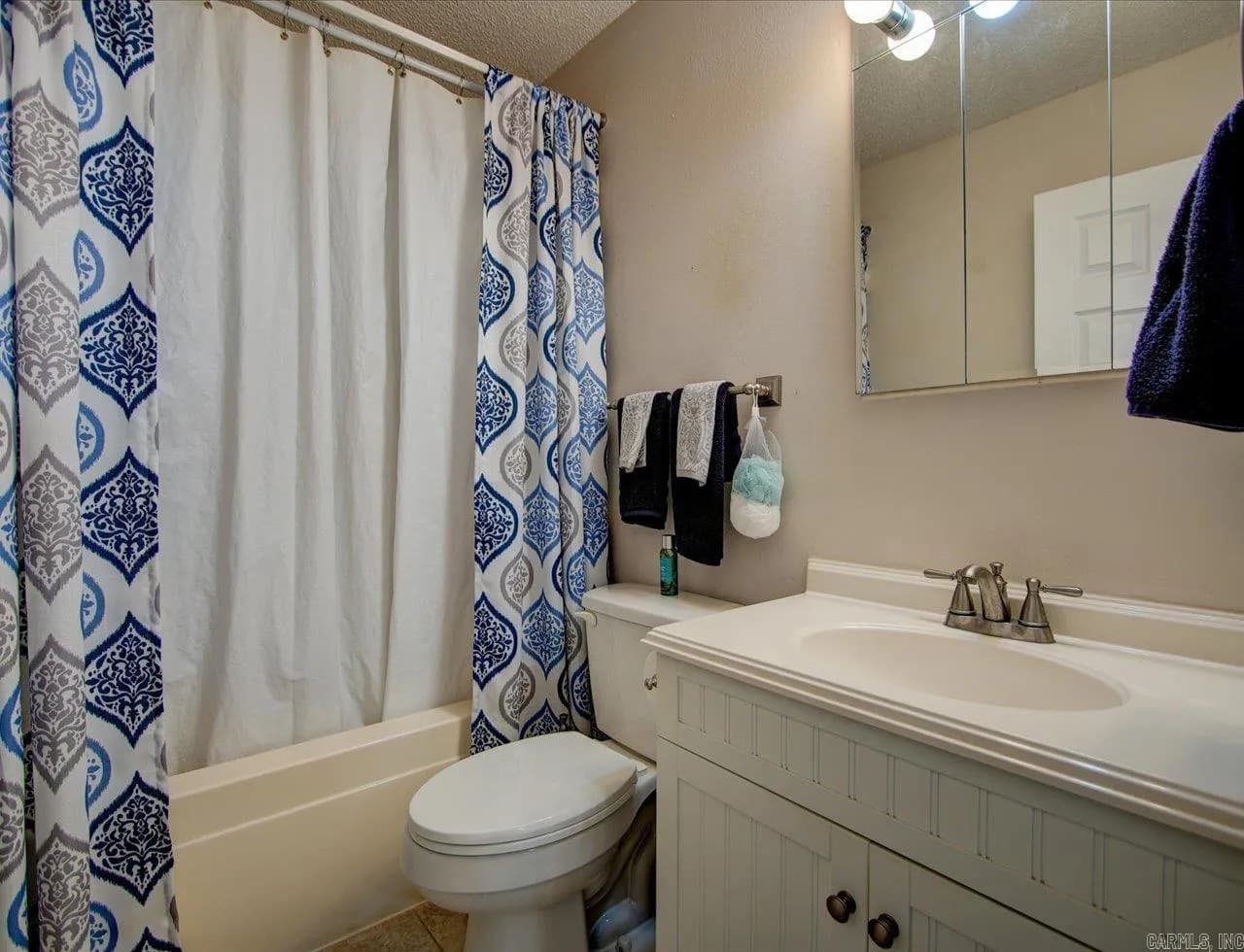 Property at 125  Kathy ln - Image 25