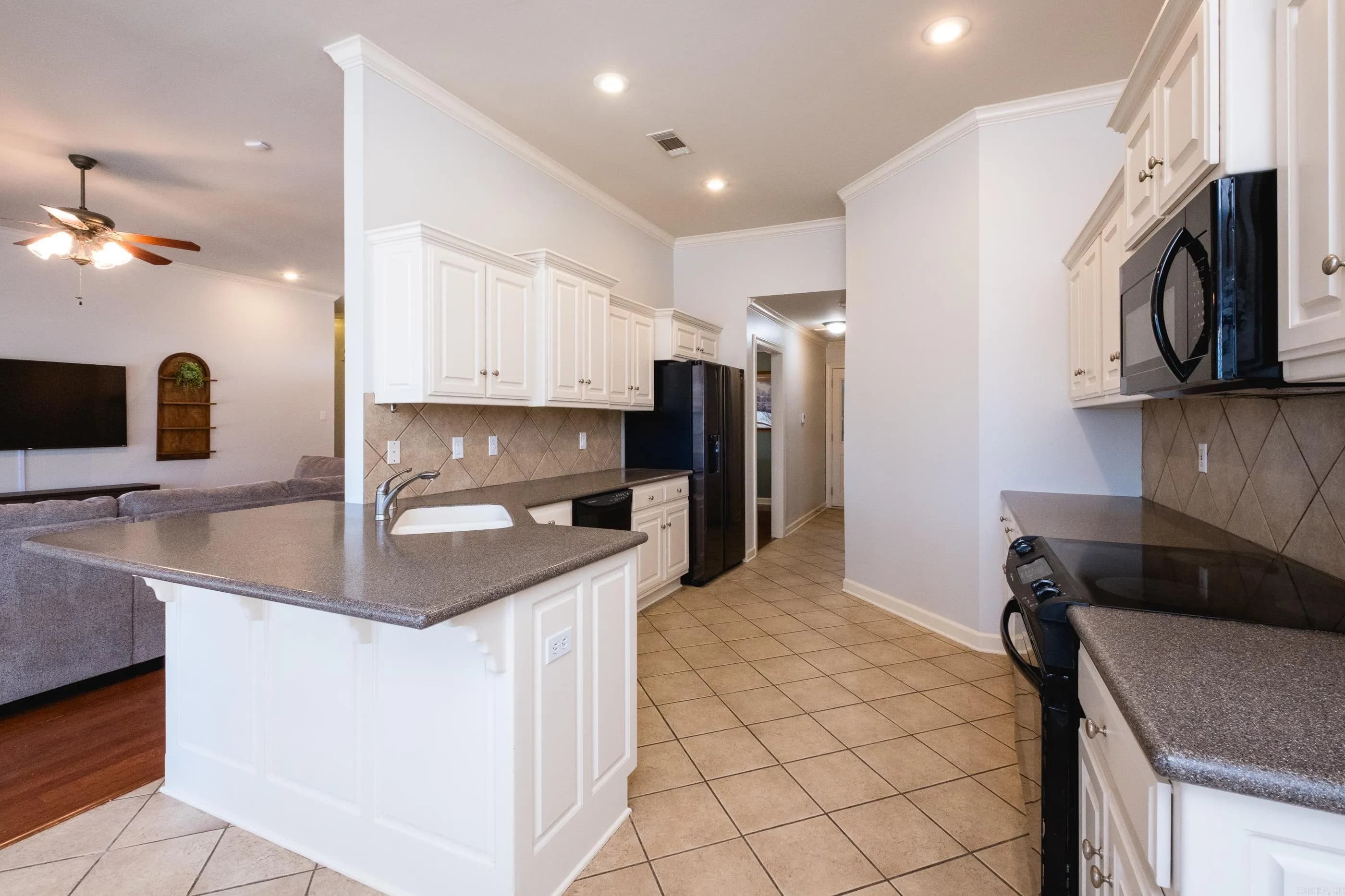 Property at 215  Maranes - Image 18