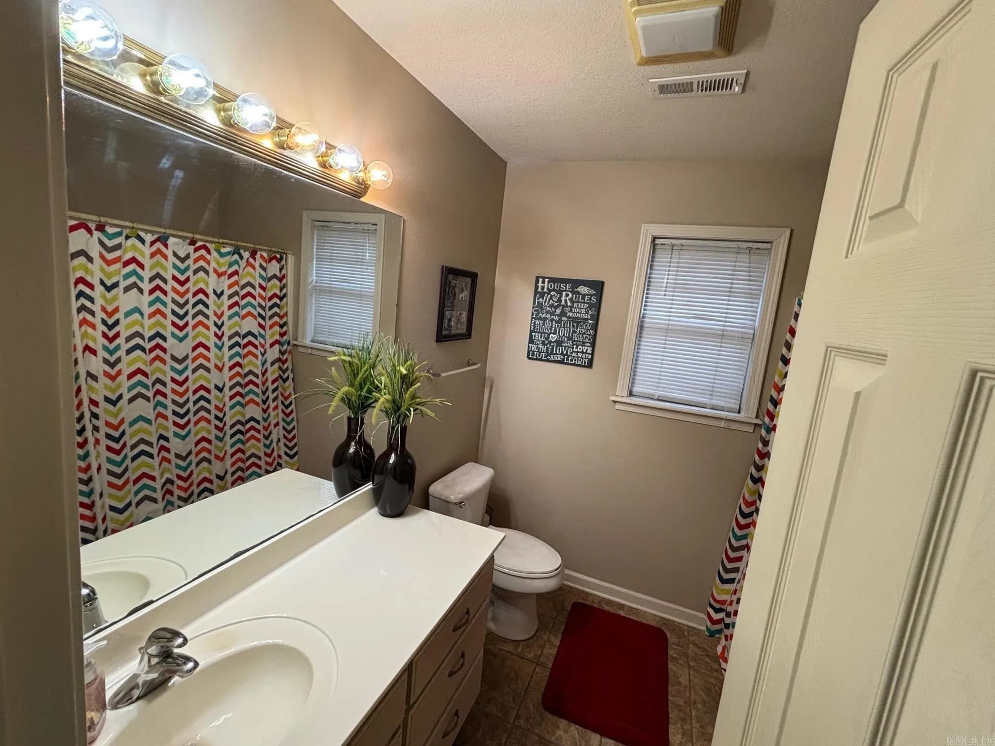 Property at 1794  Hart st. - Image 5