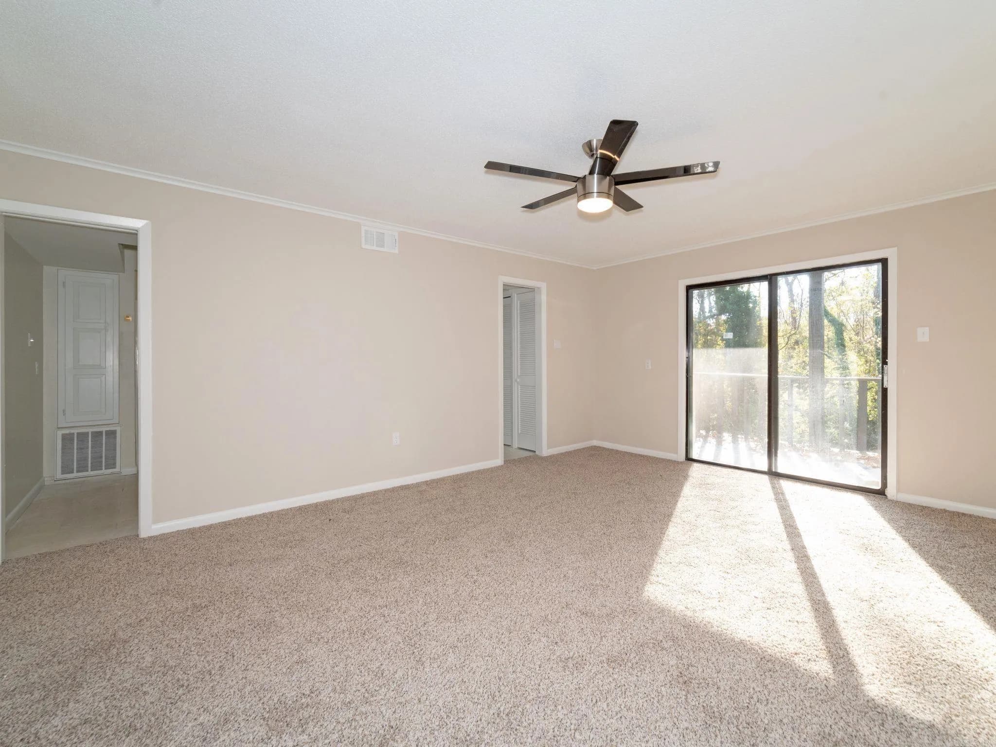 Property at 210  East ridge - Image 20