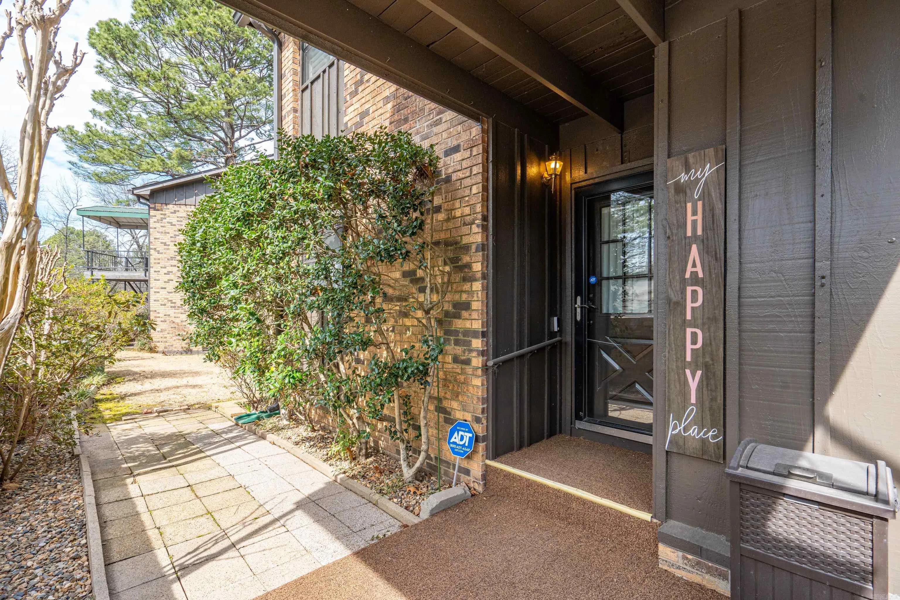 Property at 201  Daffodil - Image 15