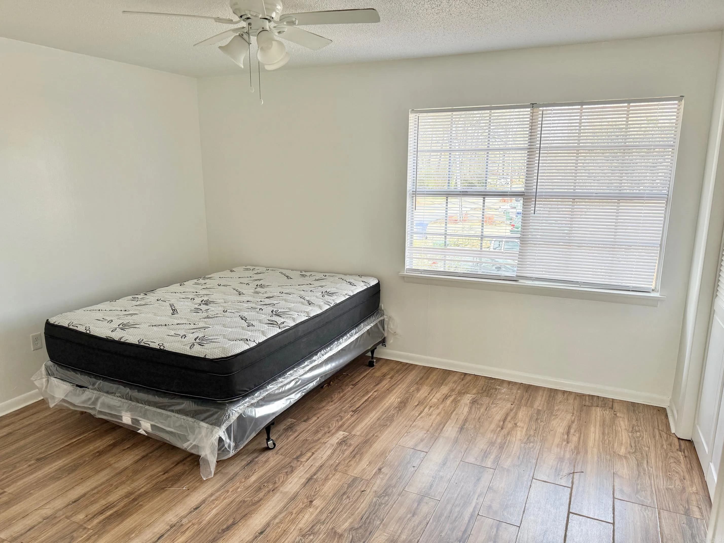 Property at 1724-1726  Robins - Image 13